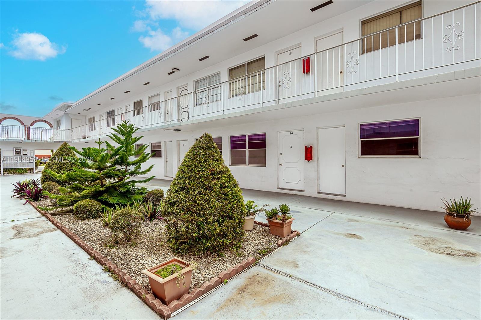 2826 Van Buren St Unit 8, Hollywood, Florida 33020