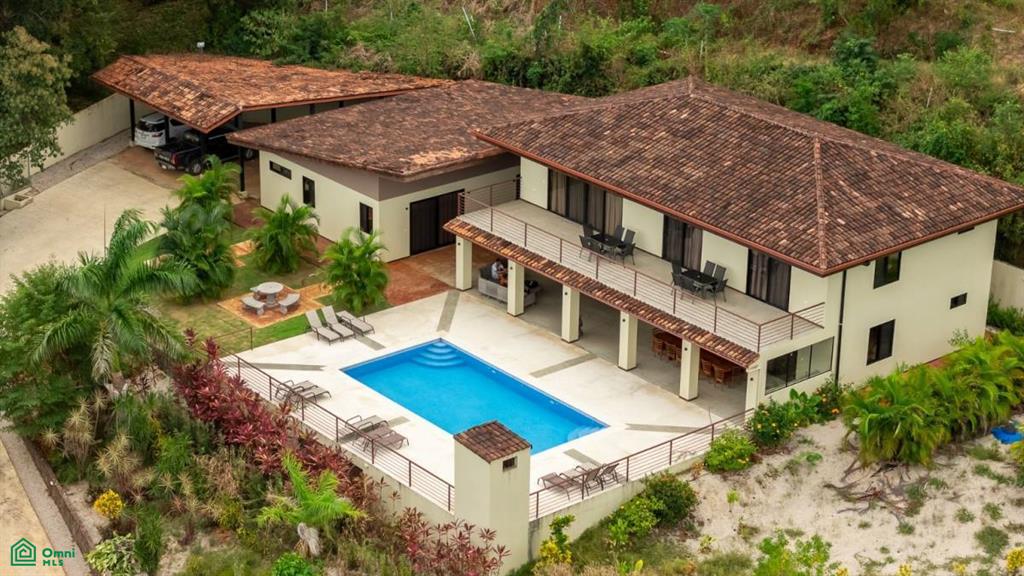 6 bed Single Family Homes For Sale in Santa Cruz, Guanacaste - 1