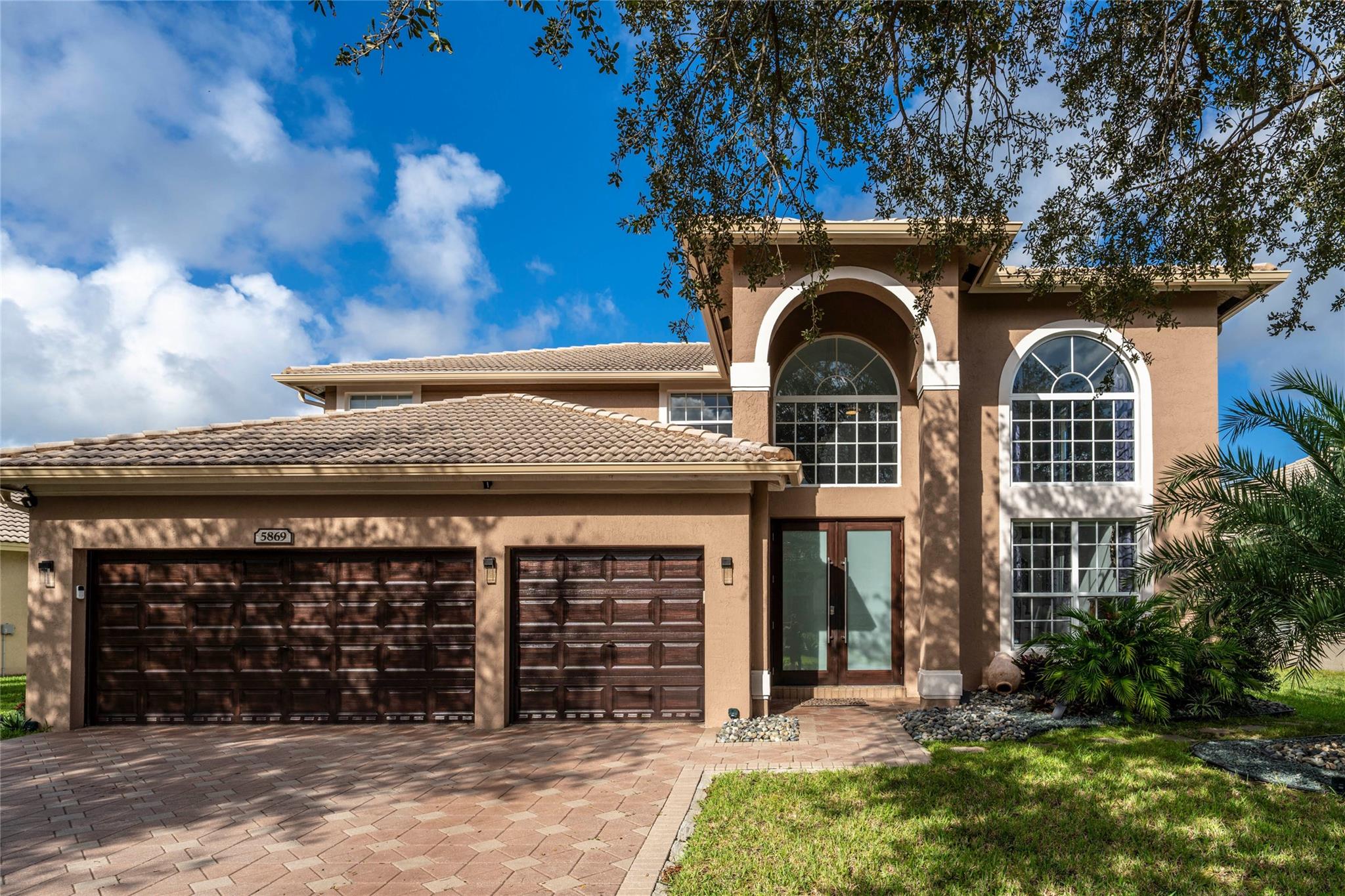 5869 Nw 56th Dr Coral Springs FL 33067 | F10534056
