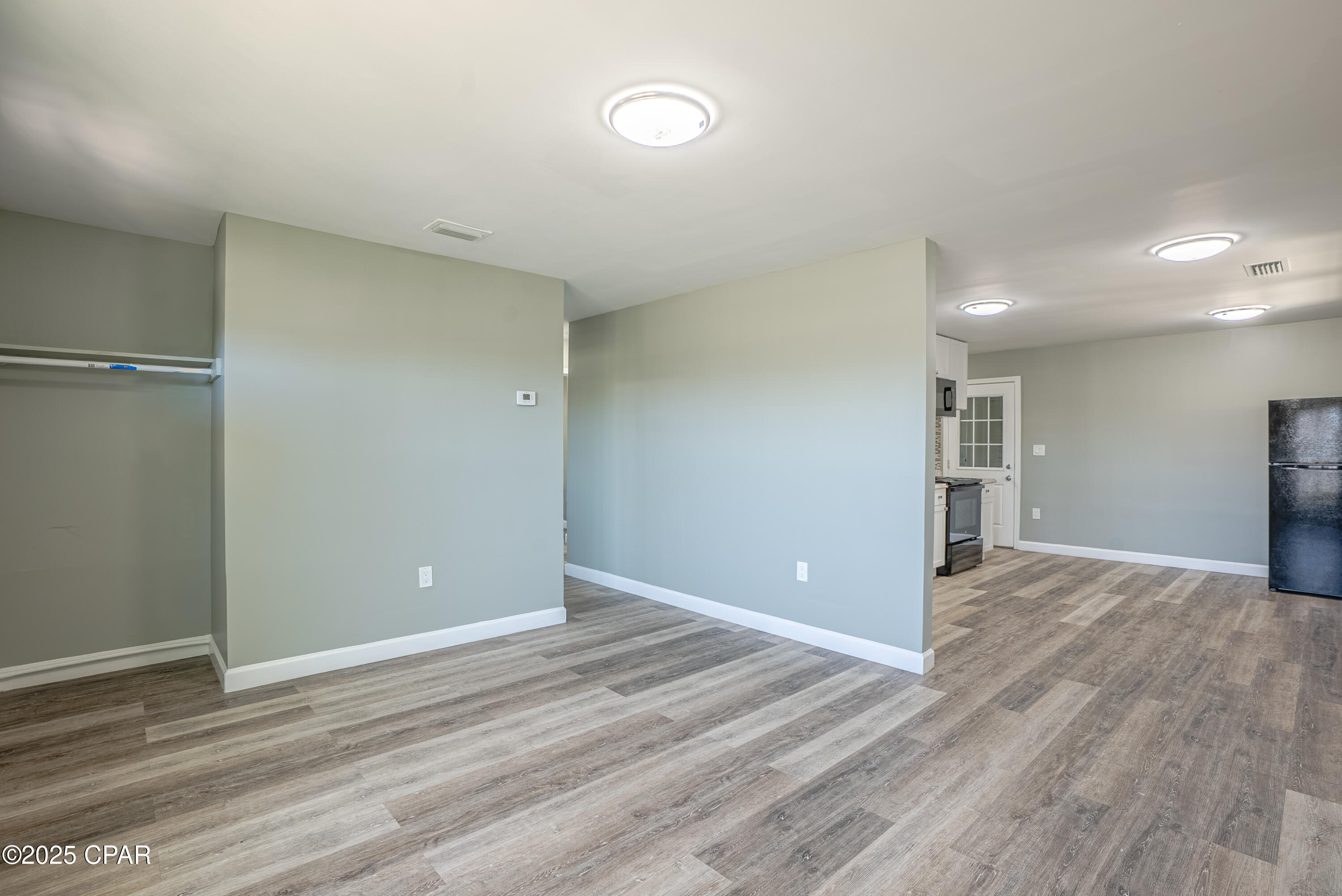 Image 11 For 1130 Transmitter Road