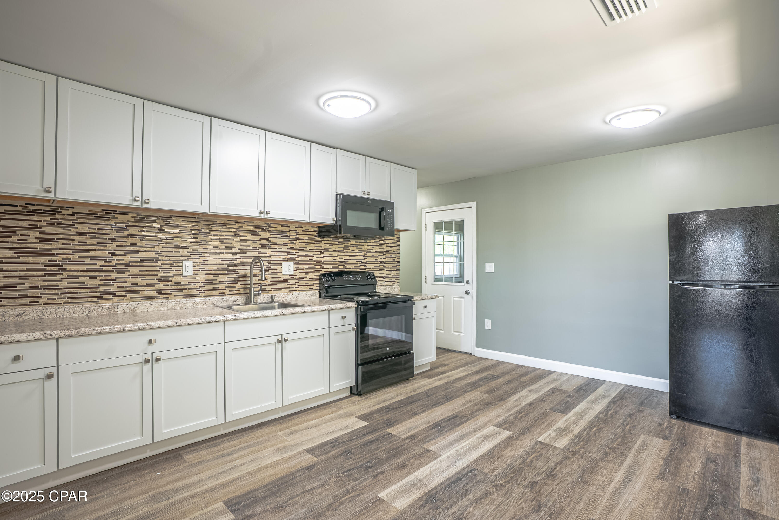 Image 14 For 1130 Transmitter Road