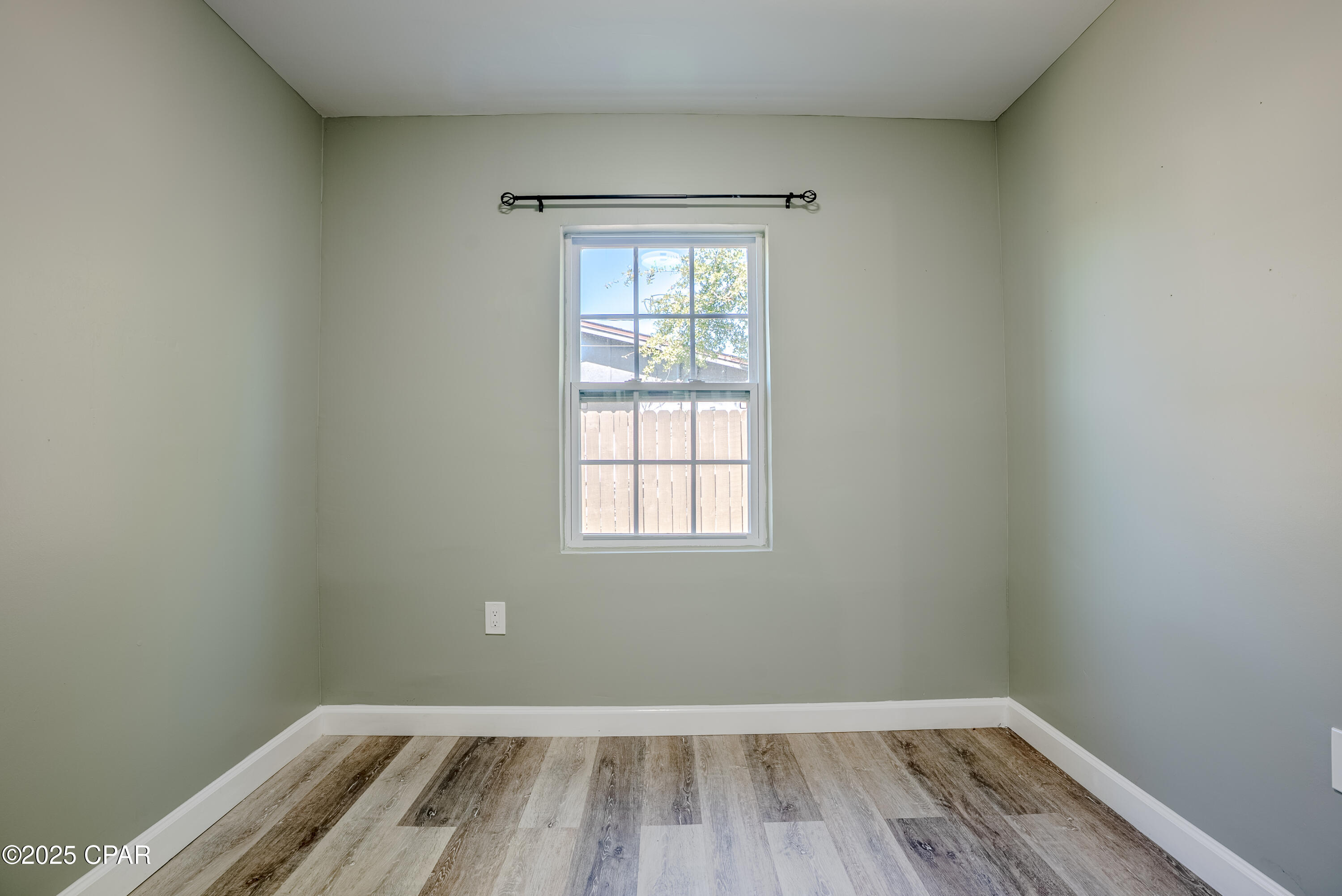 Image 18 For 1130 Transmitter Road