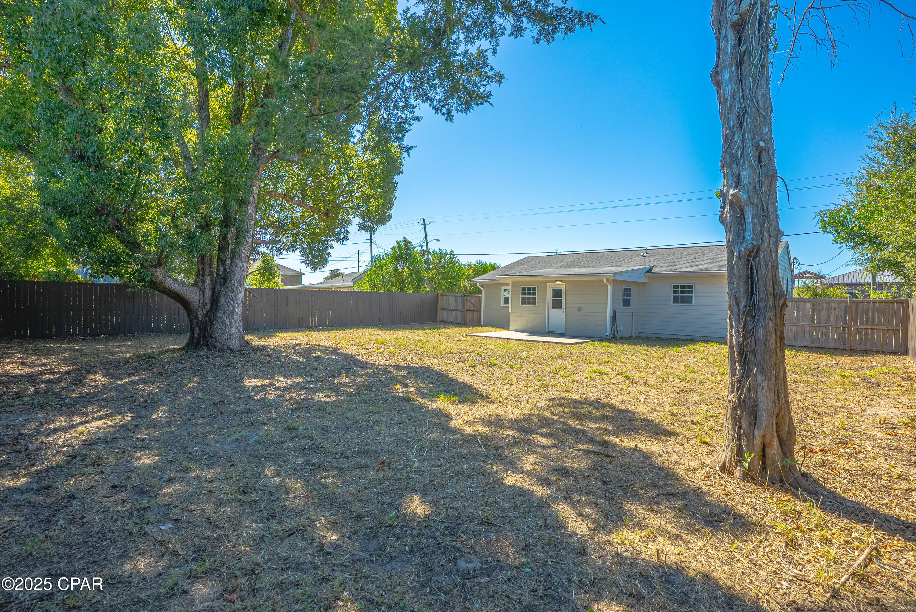 Image 2 For 1130 Transmitter Road