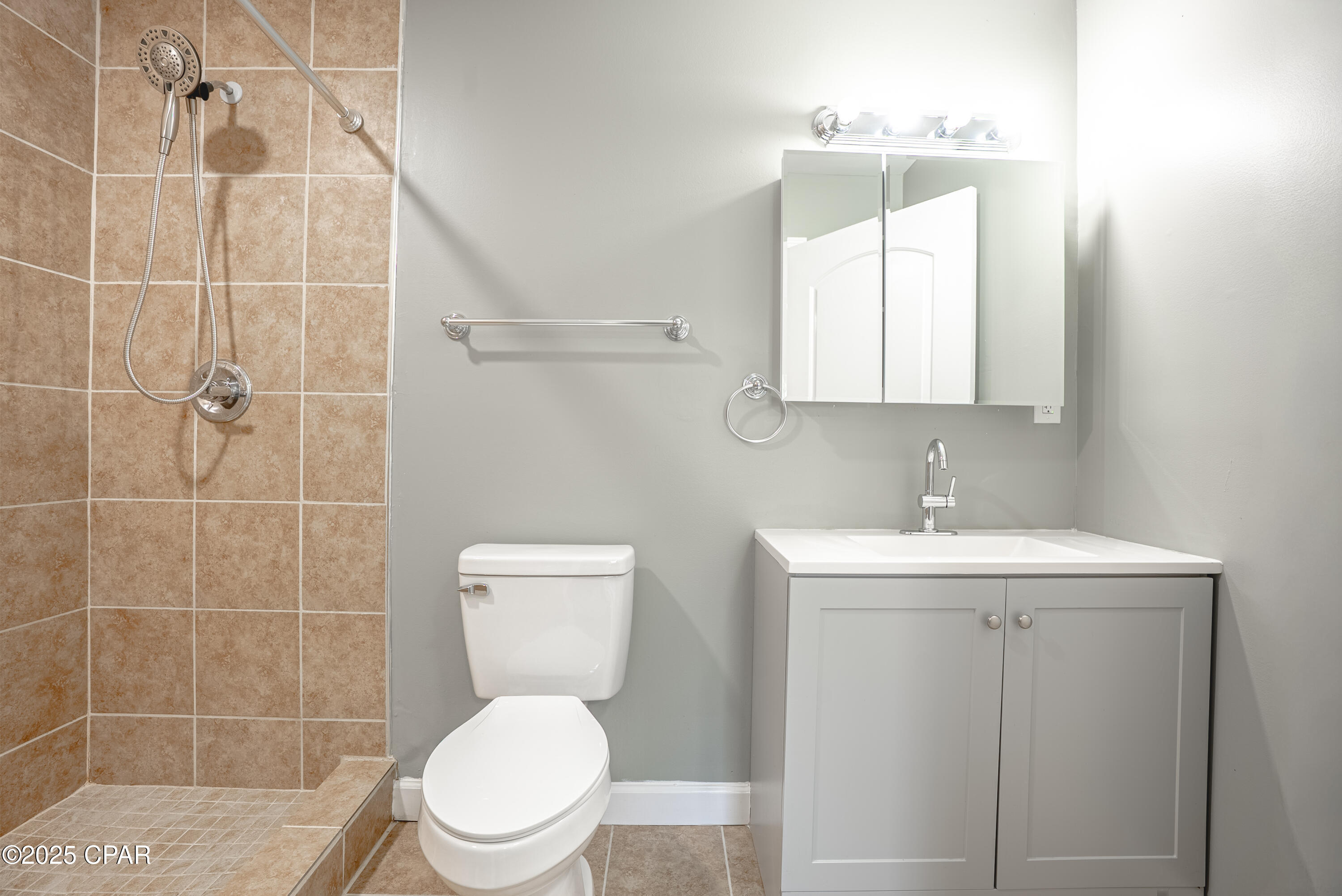 Image 26 For 1130 Transmitter Road