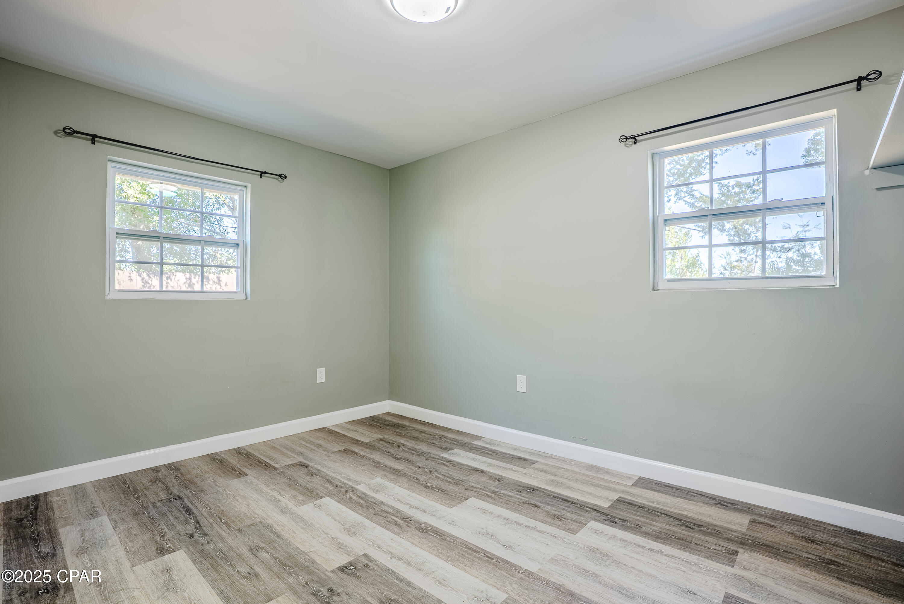 Image 27 For 1130 Transmitter Road