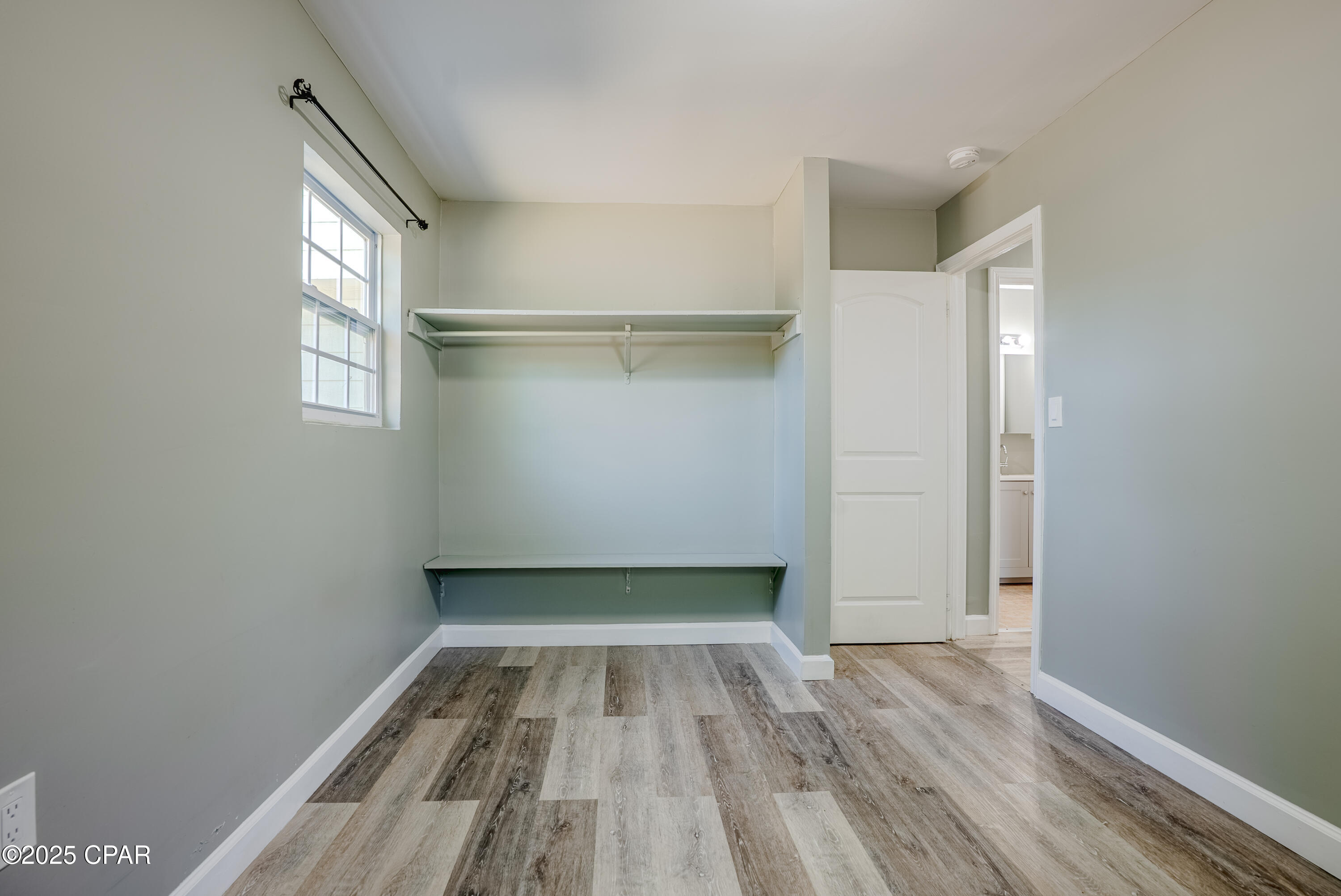 Image 28 For 1130 Transmitter Road