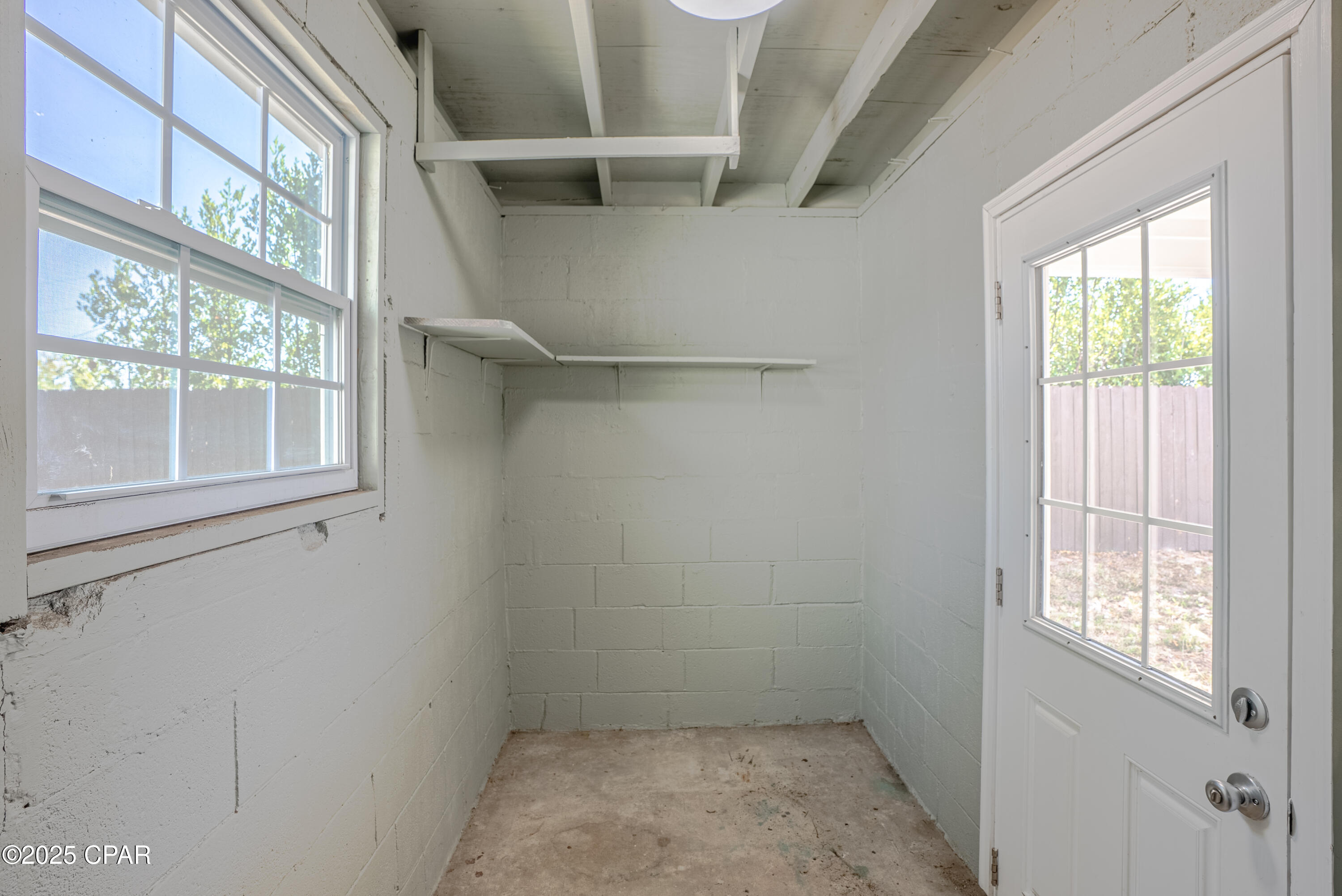 Image 33 For 1130 Transmitter Road