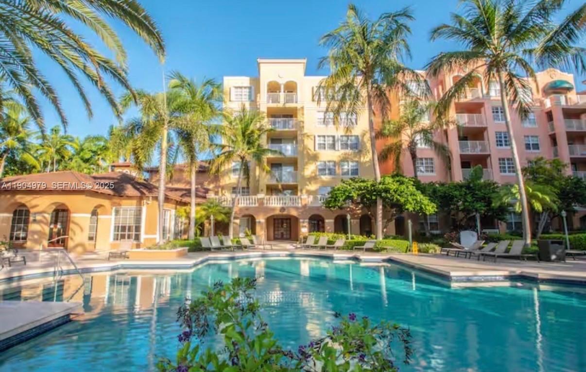 The Yacht Club At Aventur