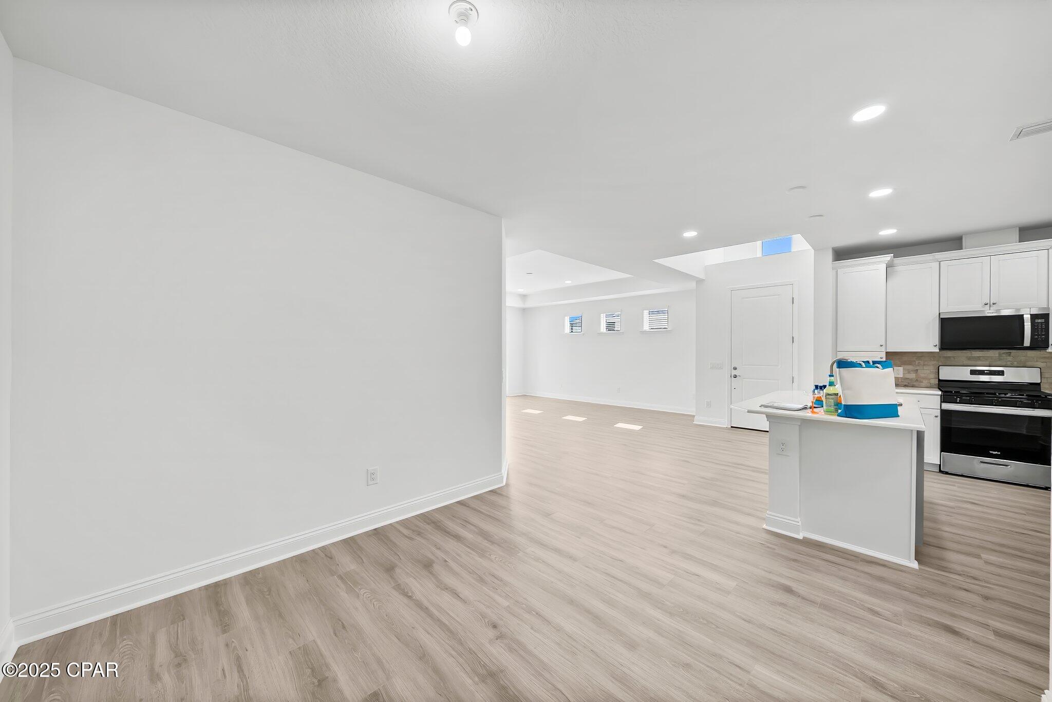 Image 10 For 8912 Parrot Place