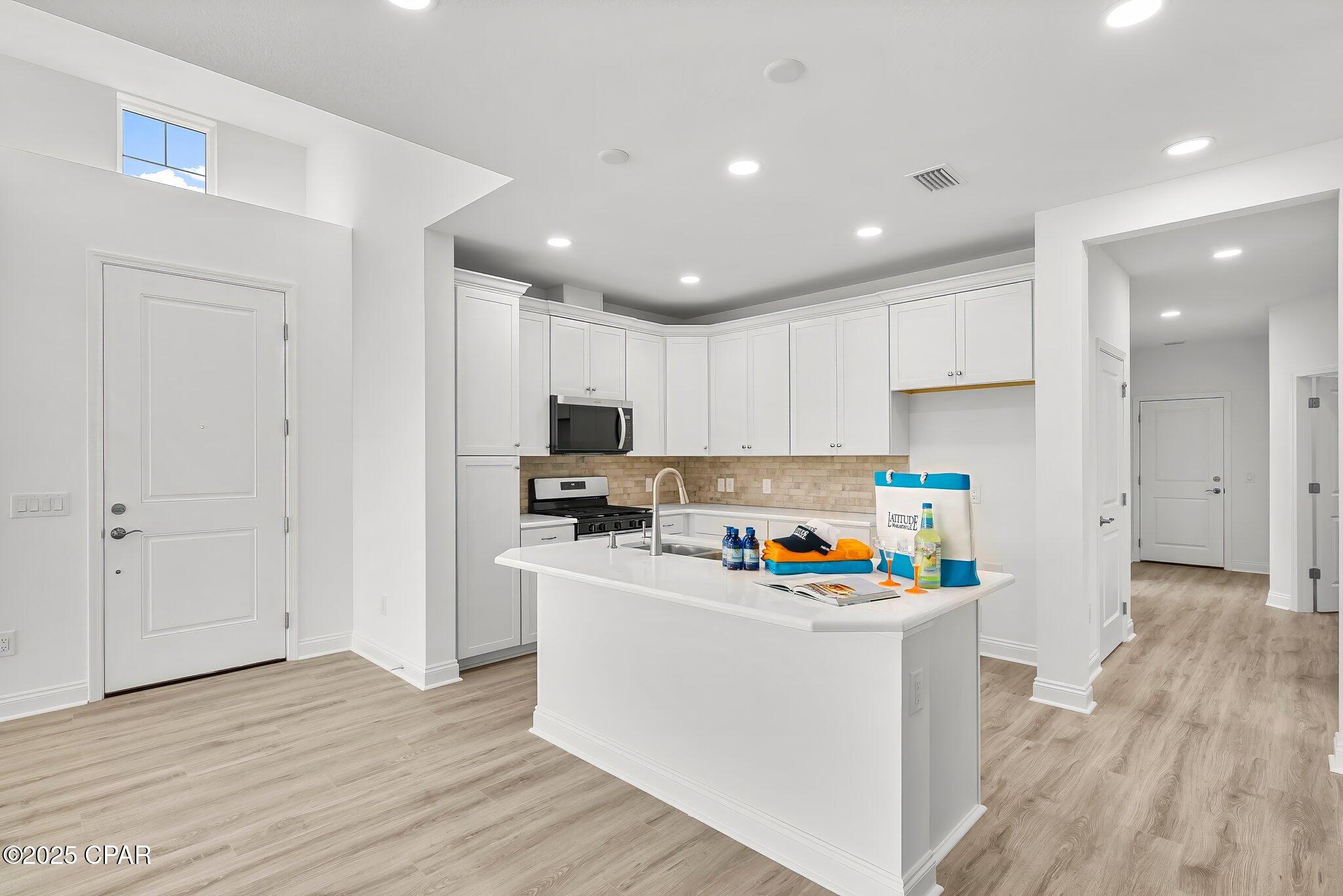 Image 6 For 8912 Parrot Place