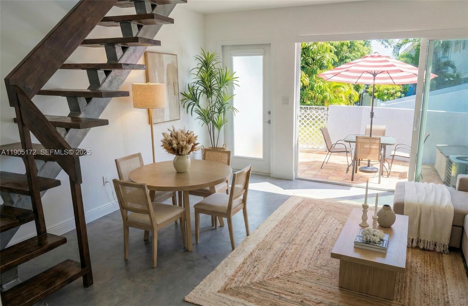 Le Phare Key Biscayne Con