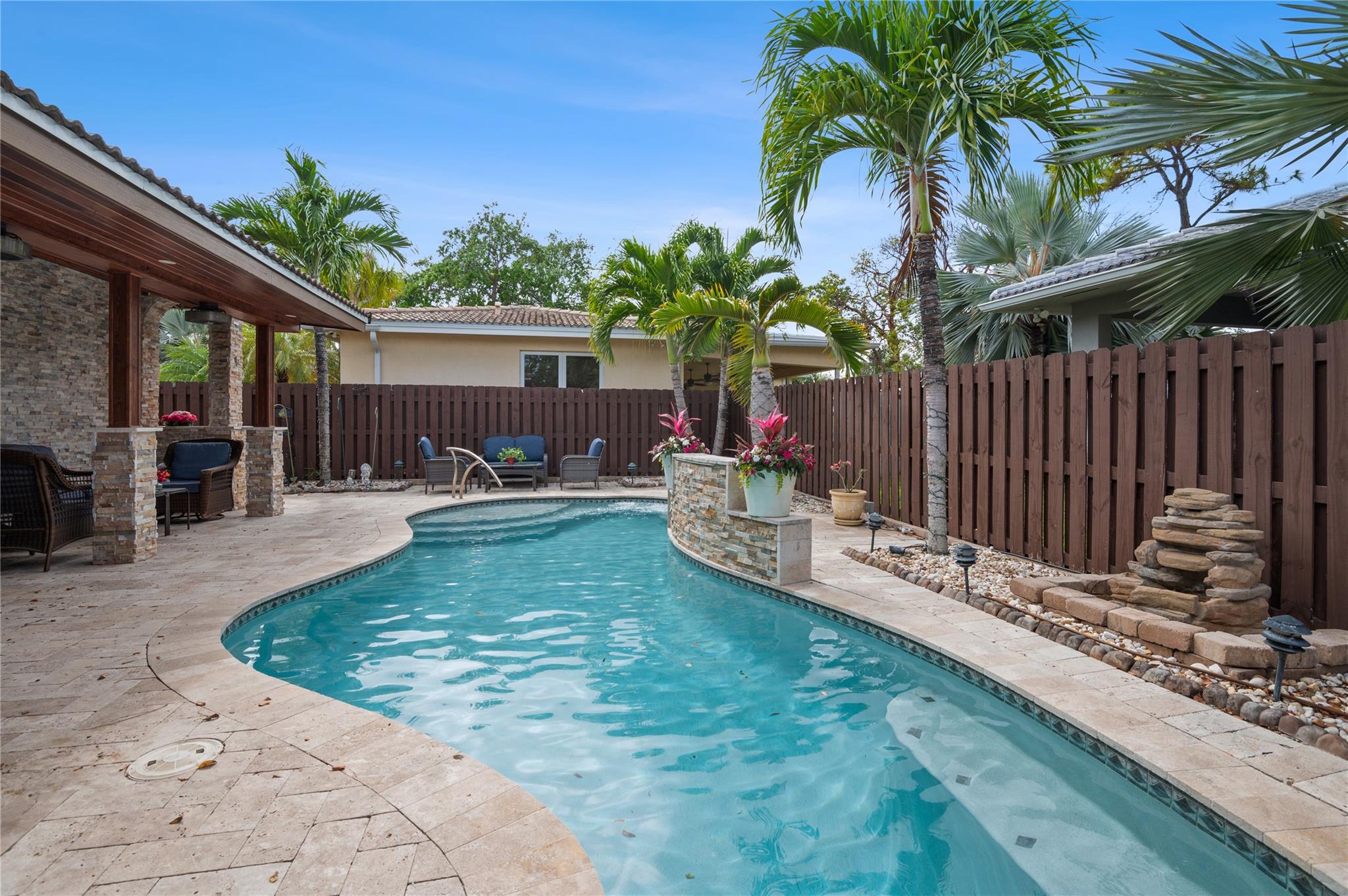 49 Se 6th St Dania Beach FL 33004 | F10534235