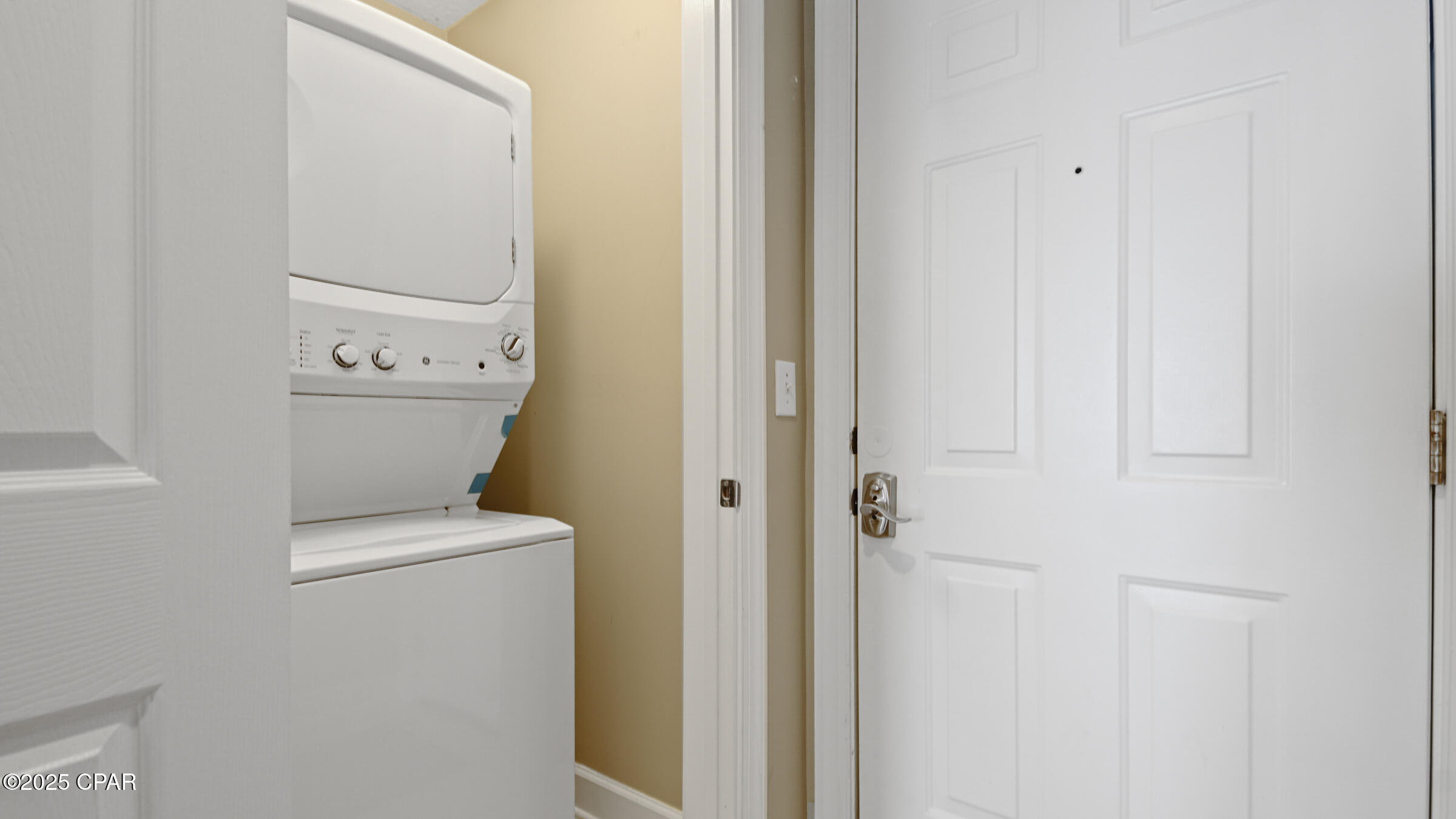 Image 15 For 17545 Front Beach Road 1408