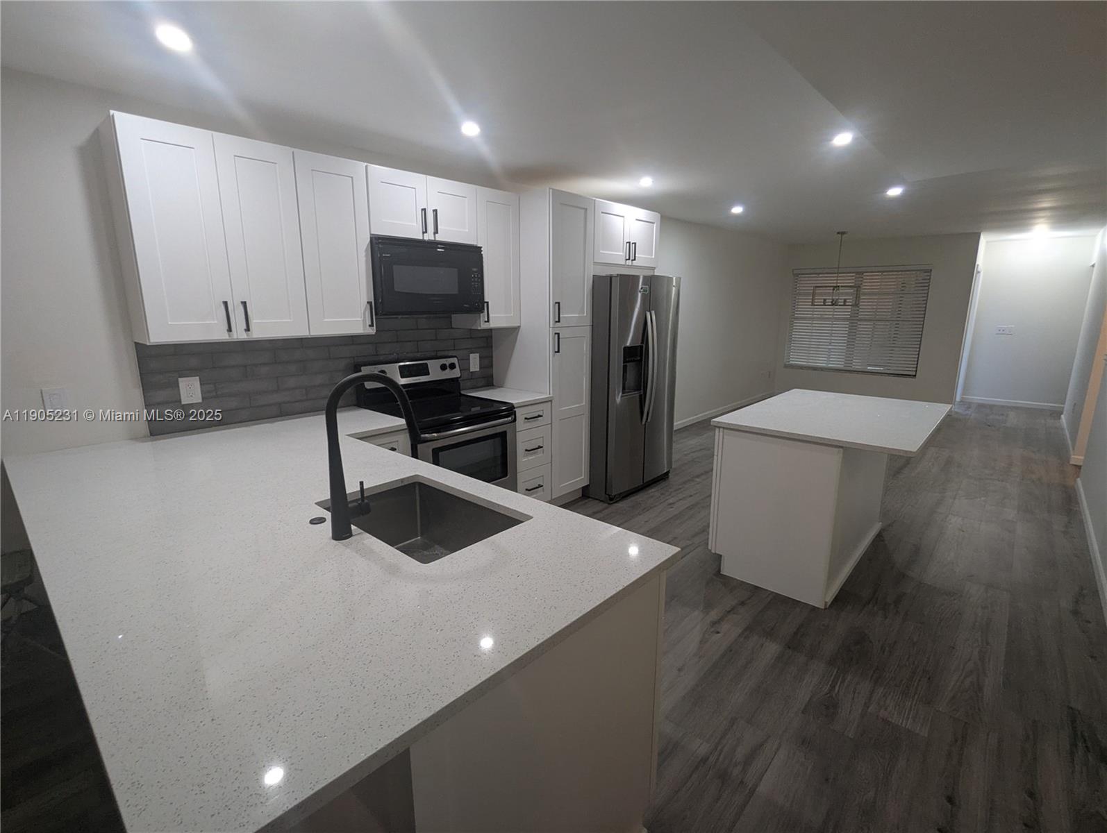 Forest Hill Village 11