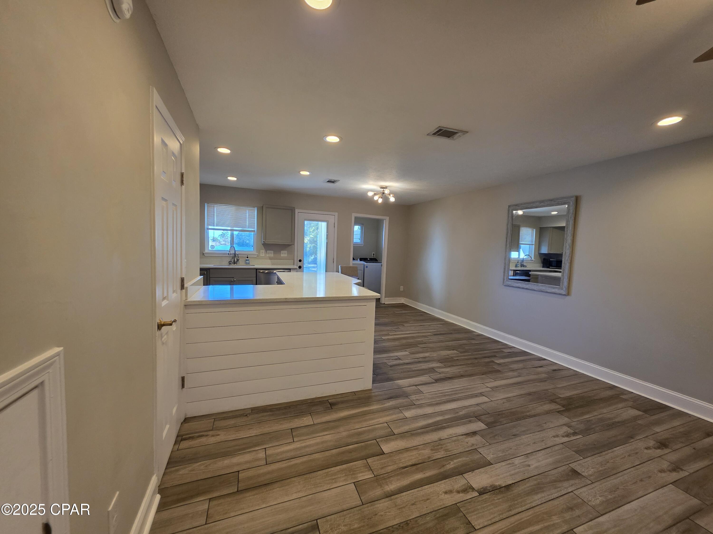 Image 4 For 1006 Wildwood Road