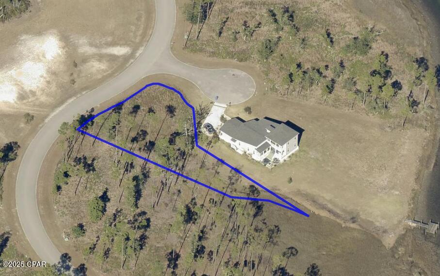 Listing photo id 8 for 1001 Tidewater Lane