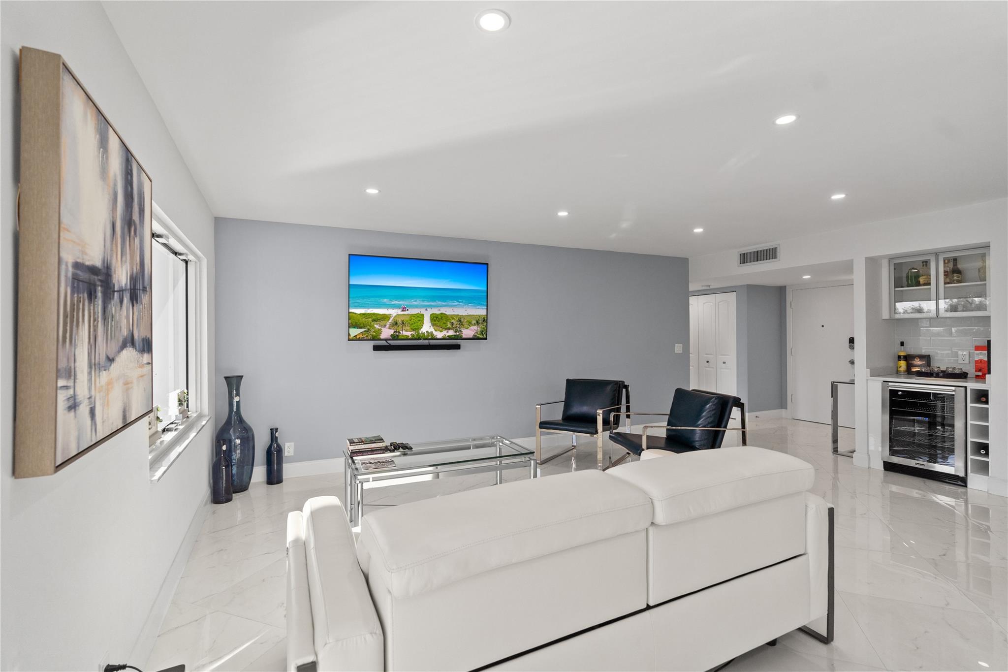 Homes for sale in Hallandale Beach, FL | 300 Diplomat Pkwy #616, Hallandale Beach, FL 33009 | MLS# F10533907