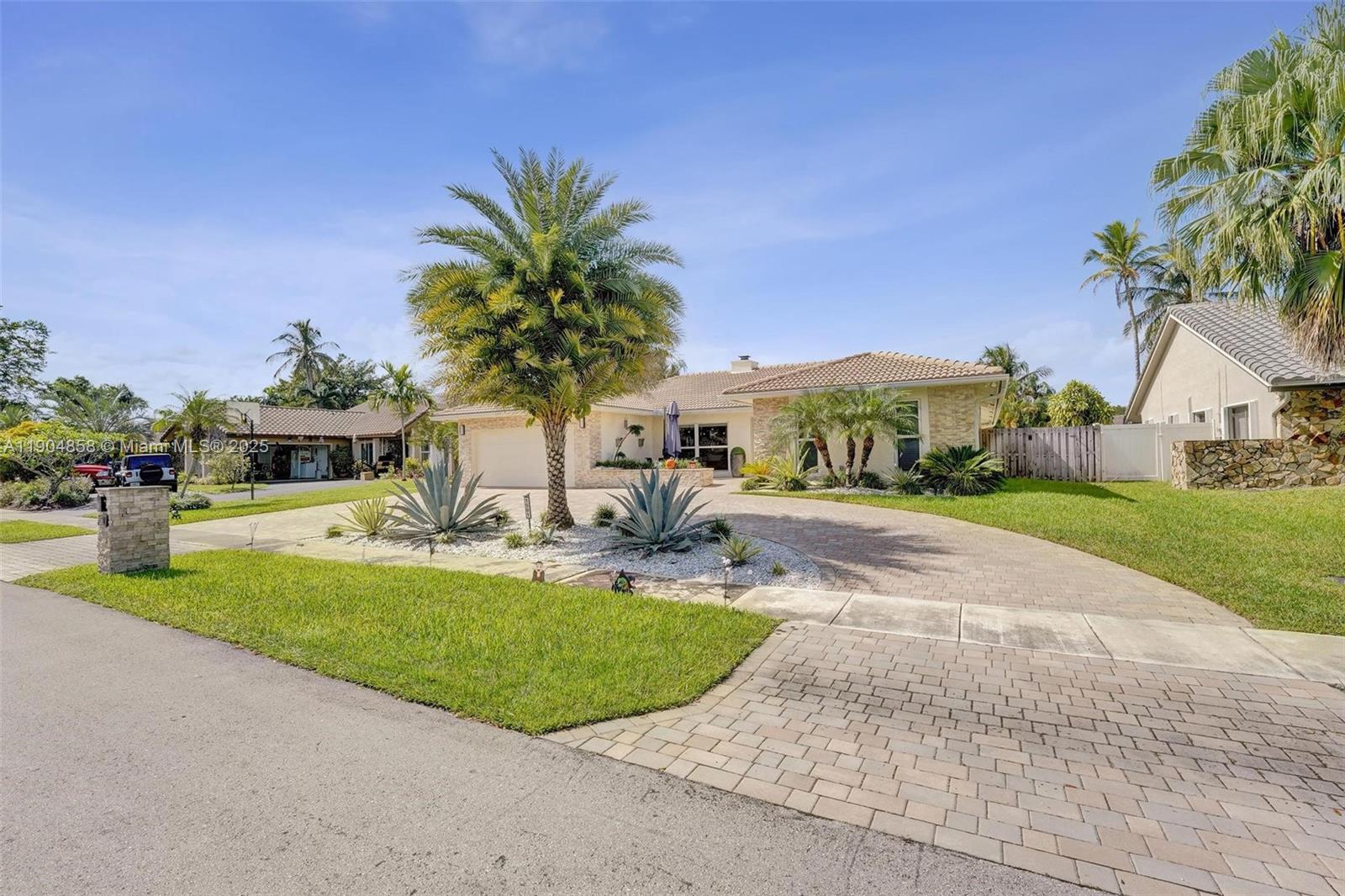 Jacaranda Lakes Section 8