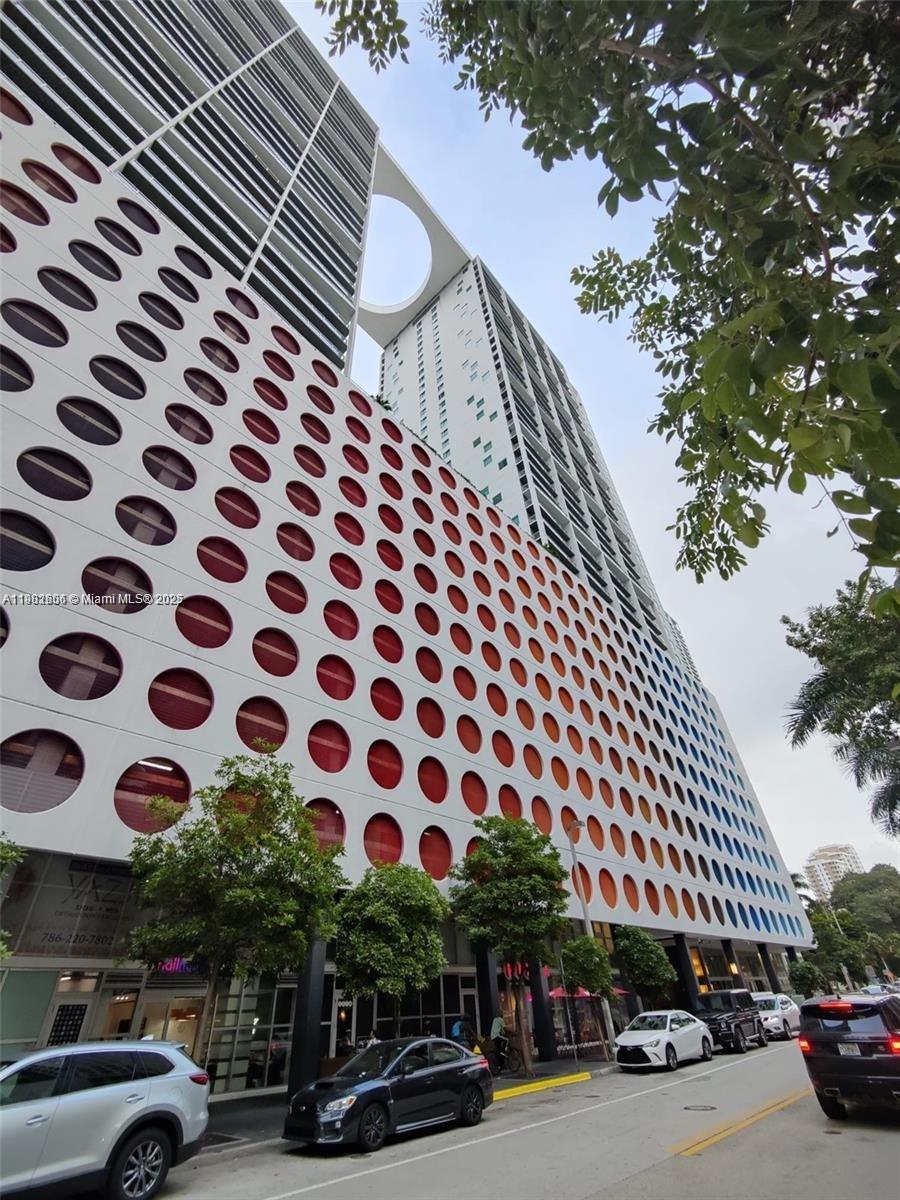 Apartamento para Alugar em Miami, FL