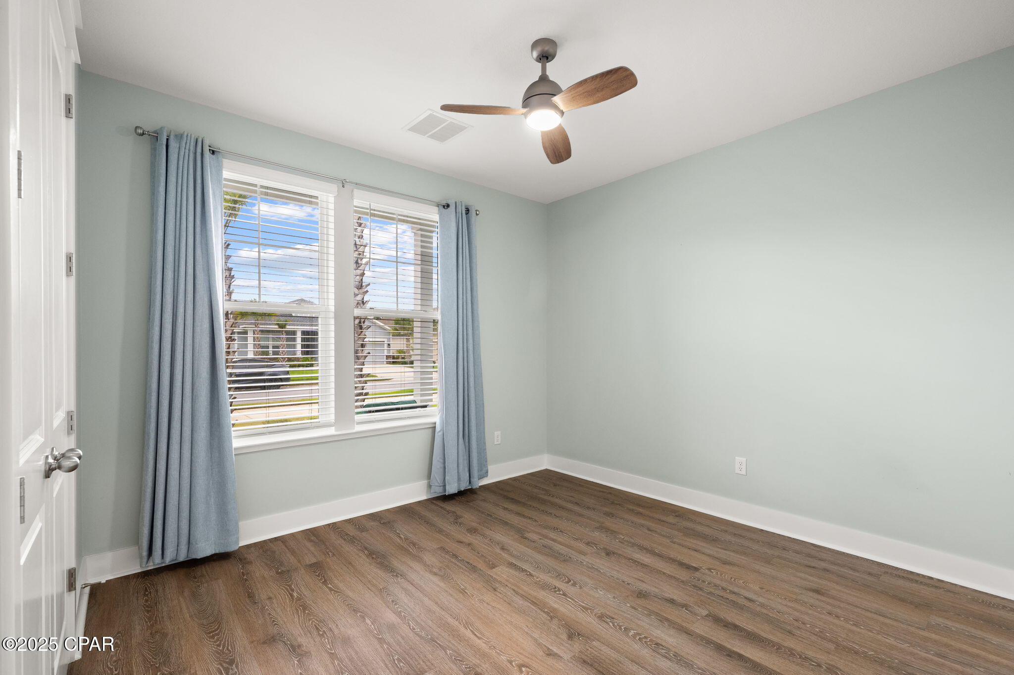 Image 37 For 443 Locksley Drive