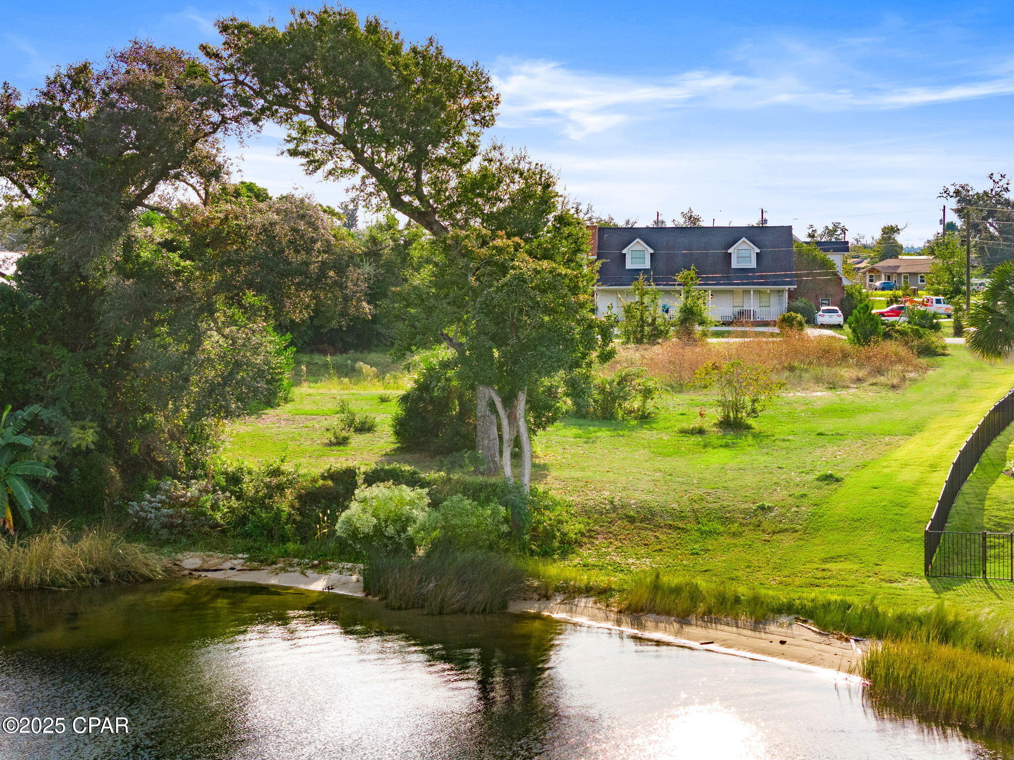 Image 2 For 601 Bay Haven Drive