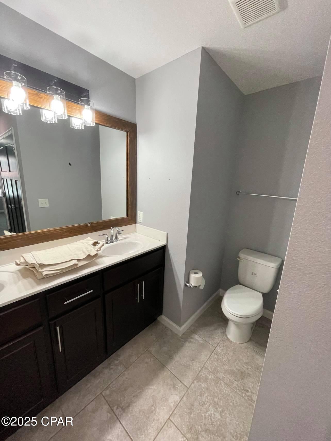 Image 17 For 245 Woodlawn Court