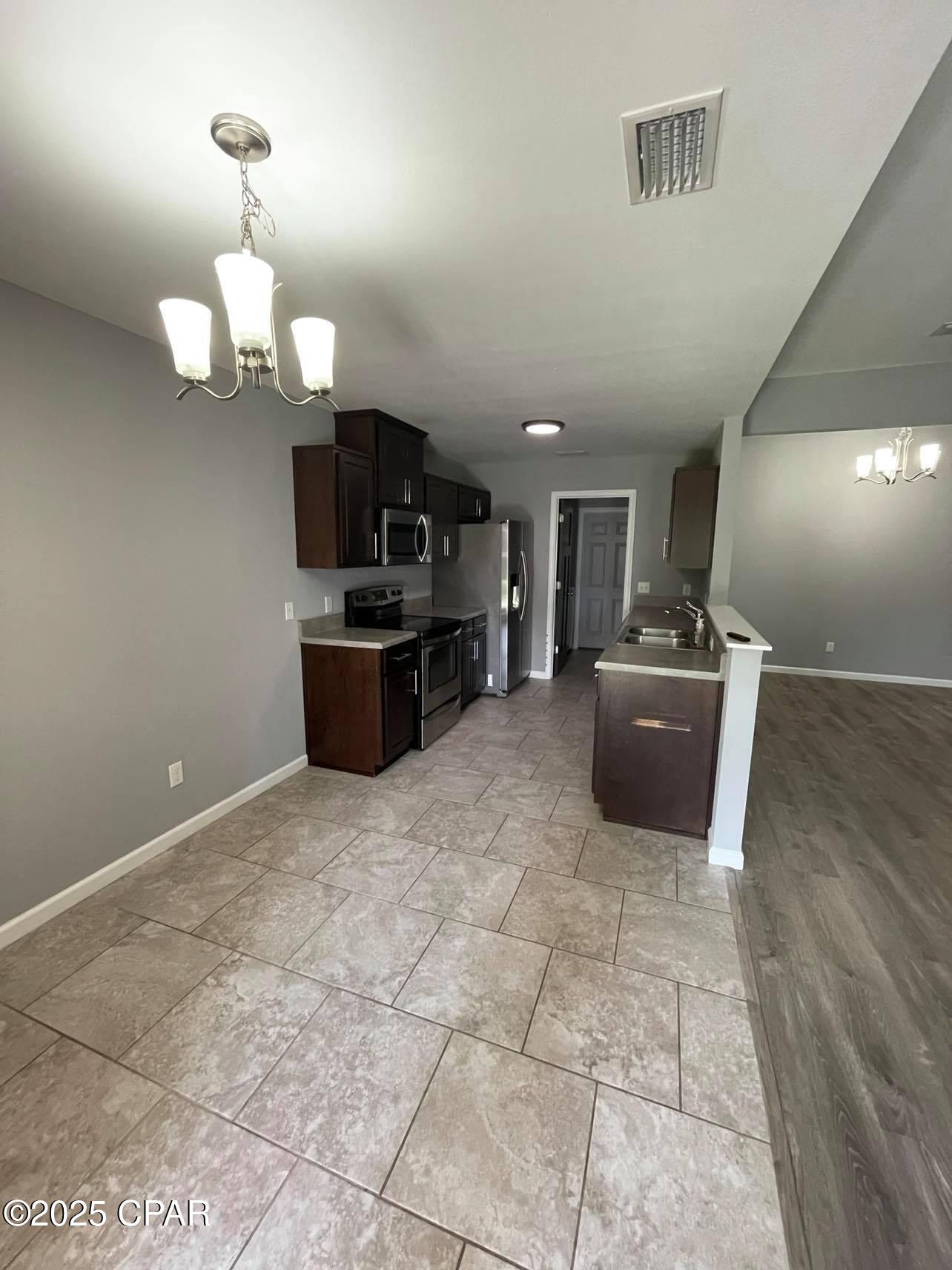 Image 8 For 245 Woodlawn Court