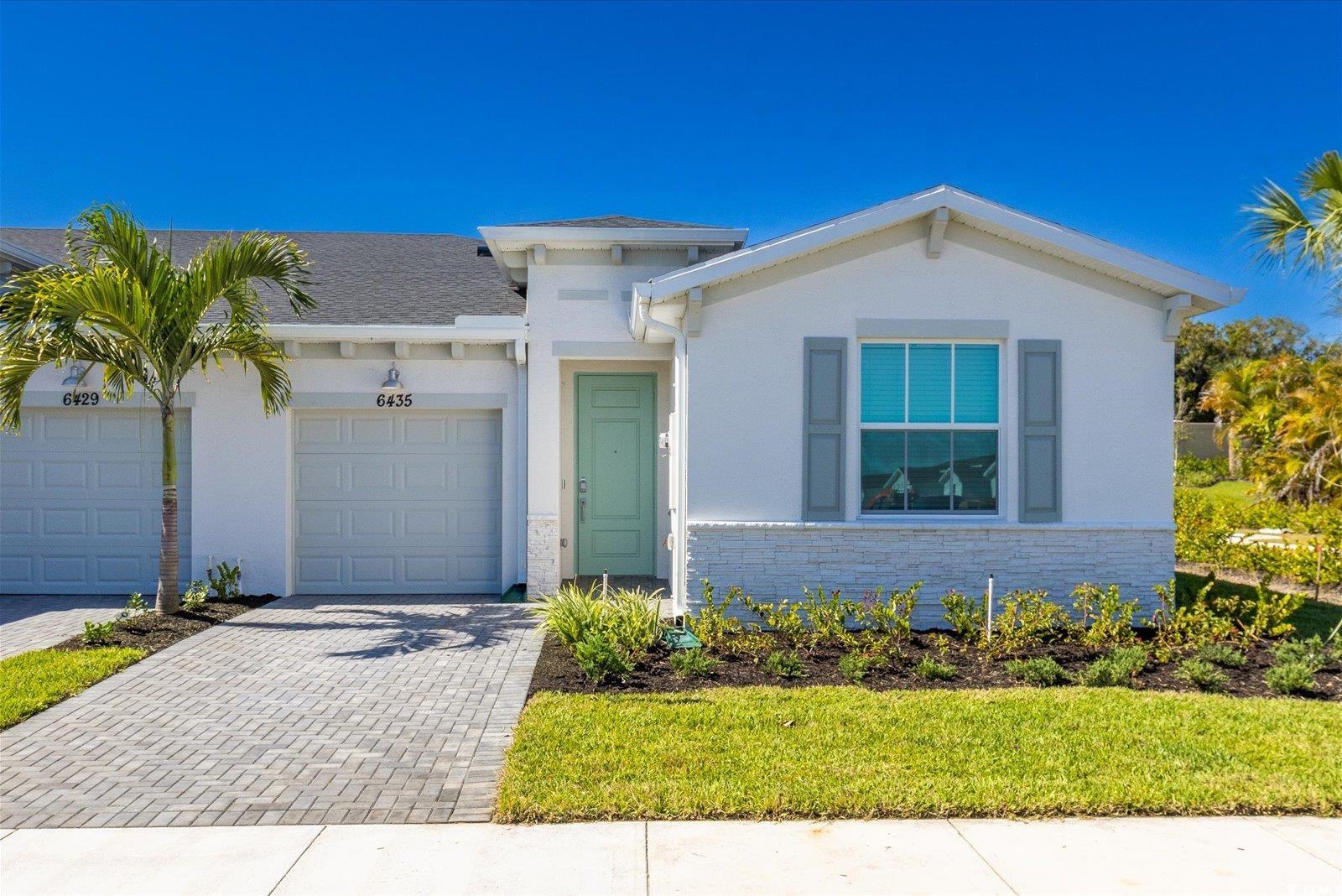 6435 Seabright Terrace Fort Pierce, FL 34956