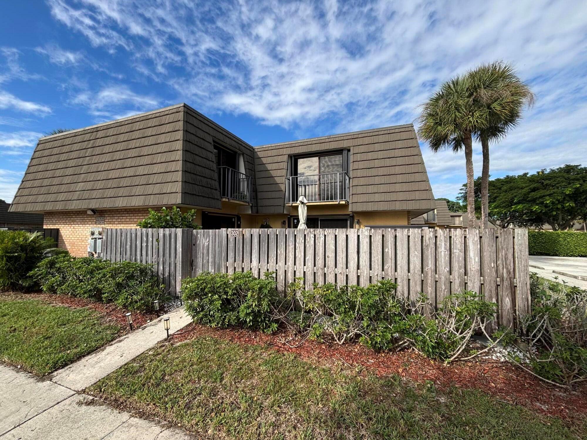 Village Of Sandalwood Lak