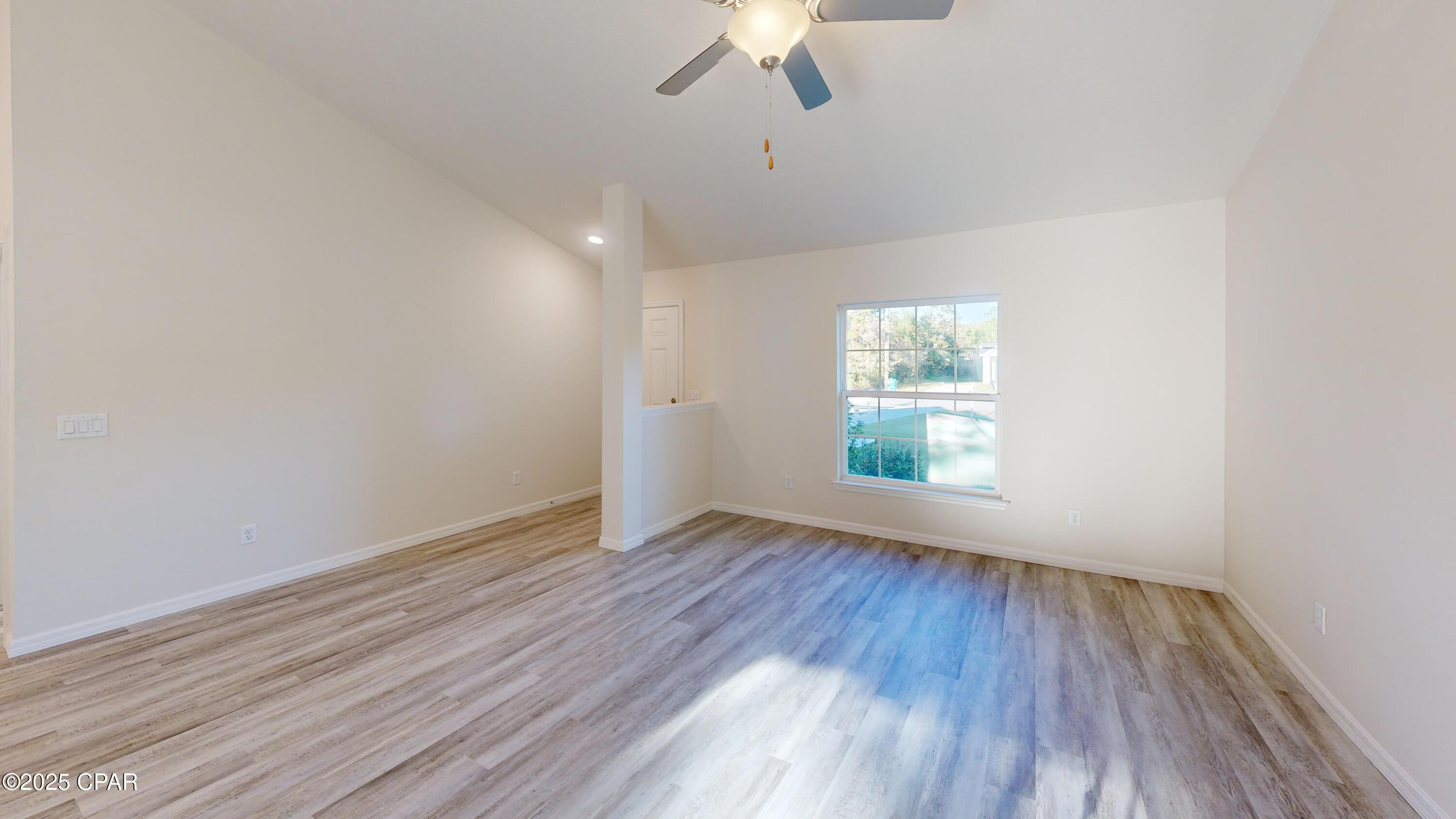 Image 18 For 2263 Shenandoah Boulevard