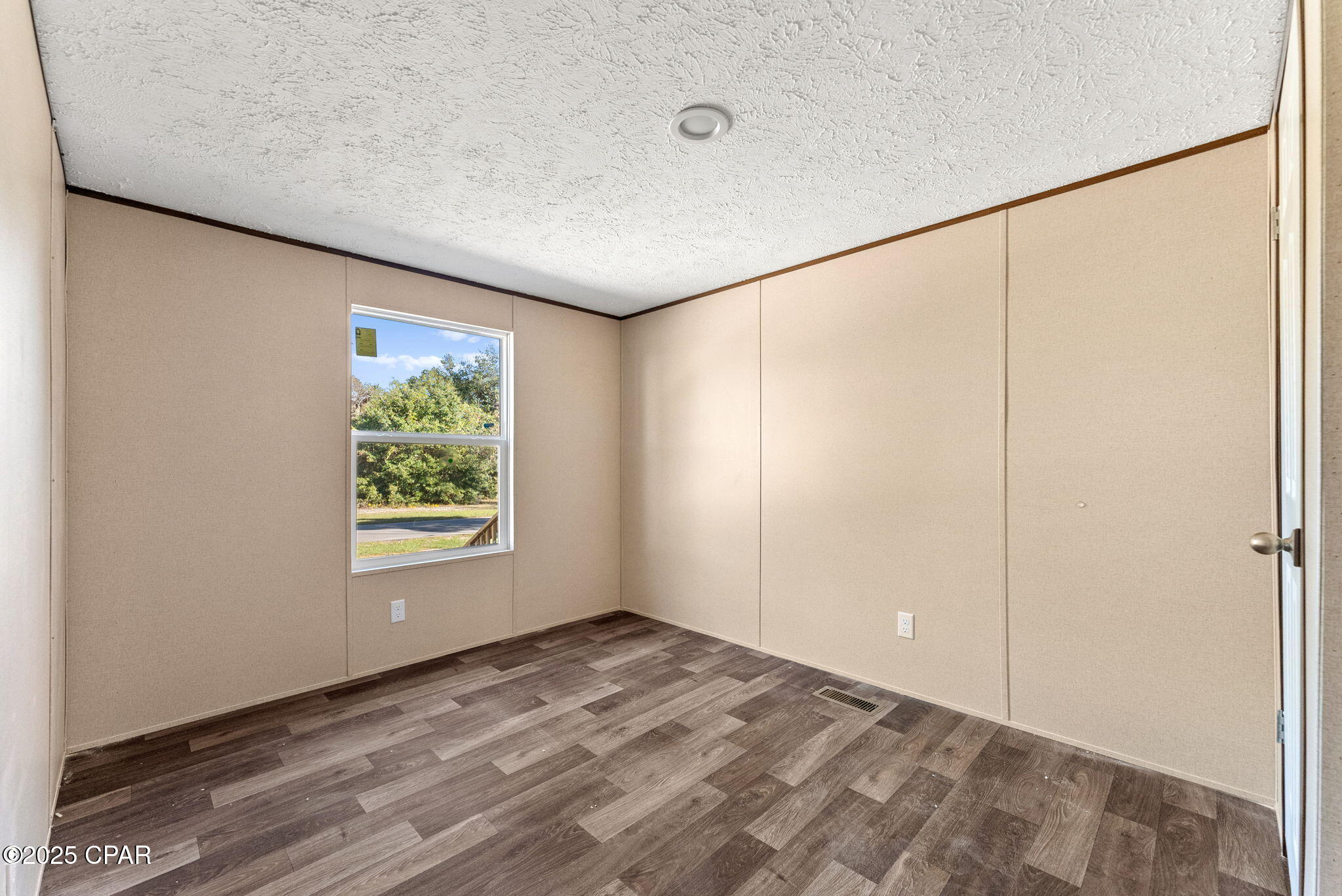 Image 17 For 219 Transmitter Road