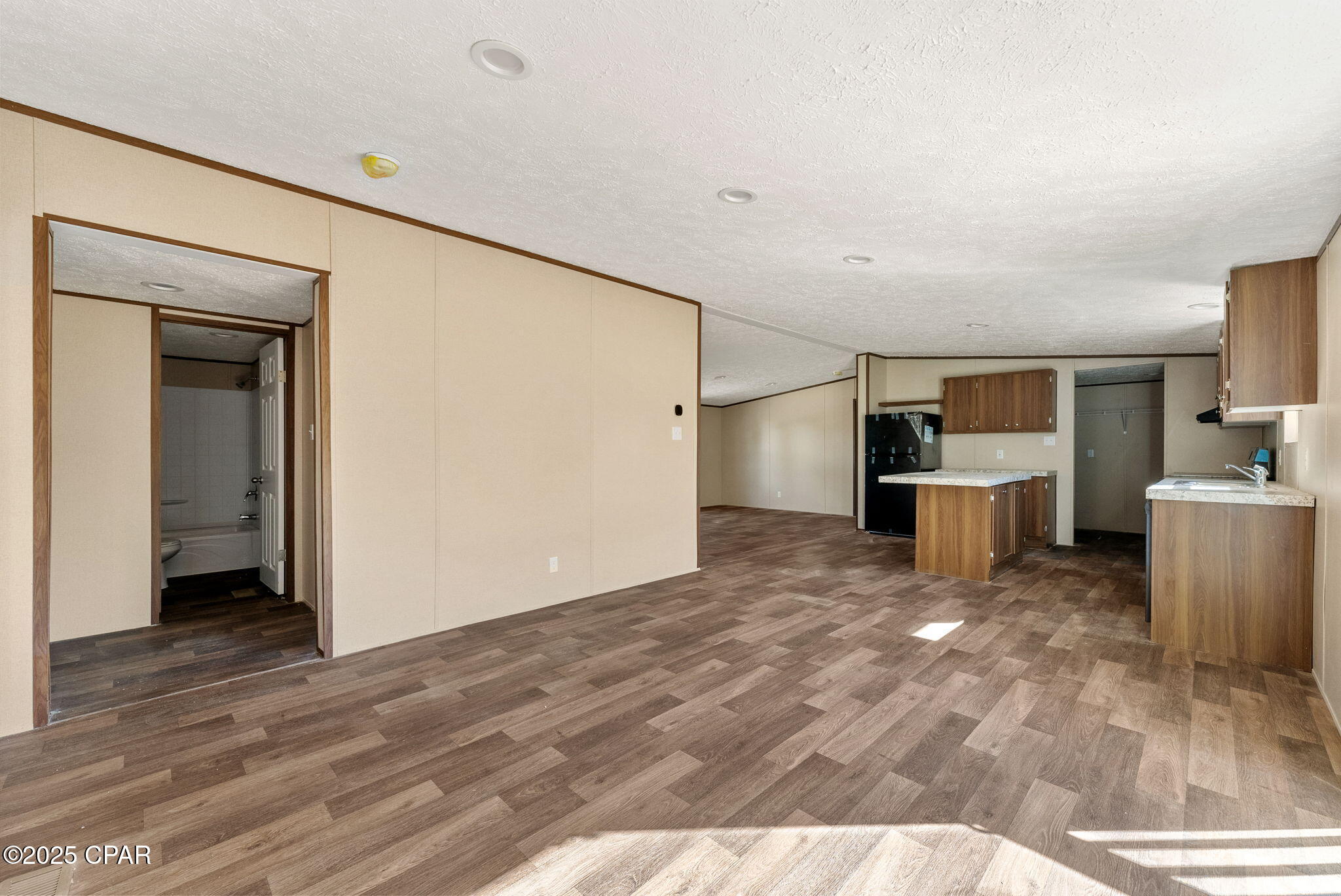 Image 24 For 219 Transmitter Road