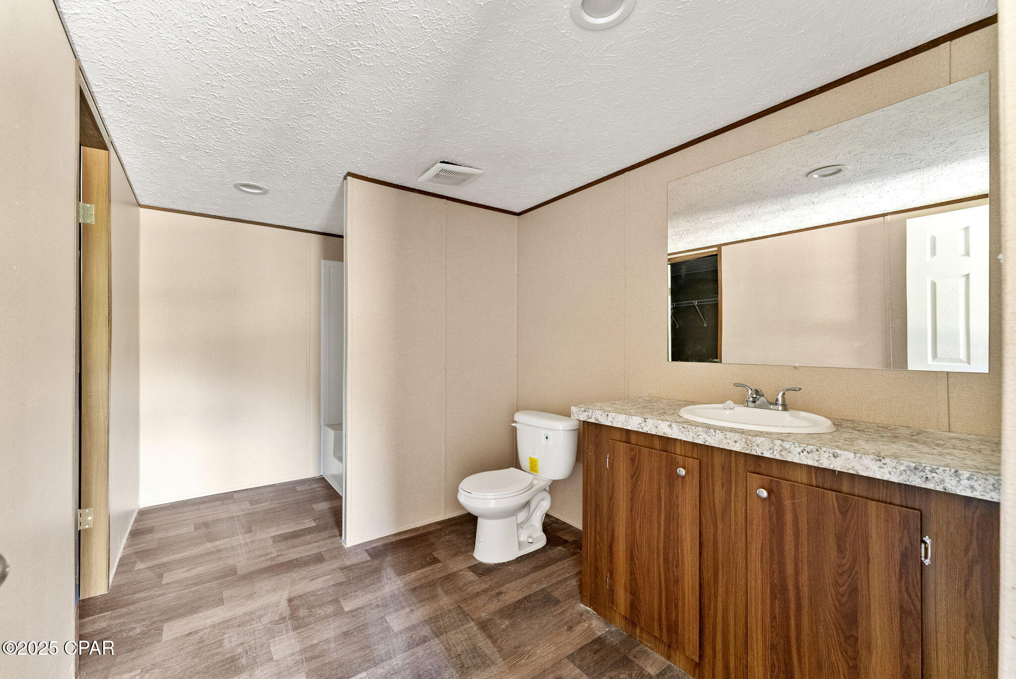 Image 29 For 219 Transmitter Road