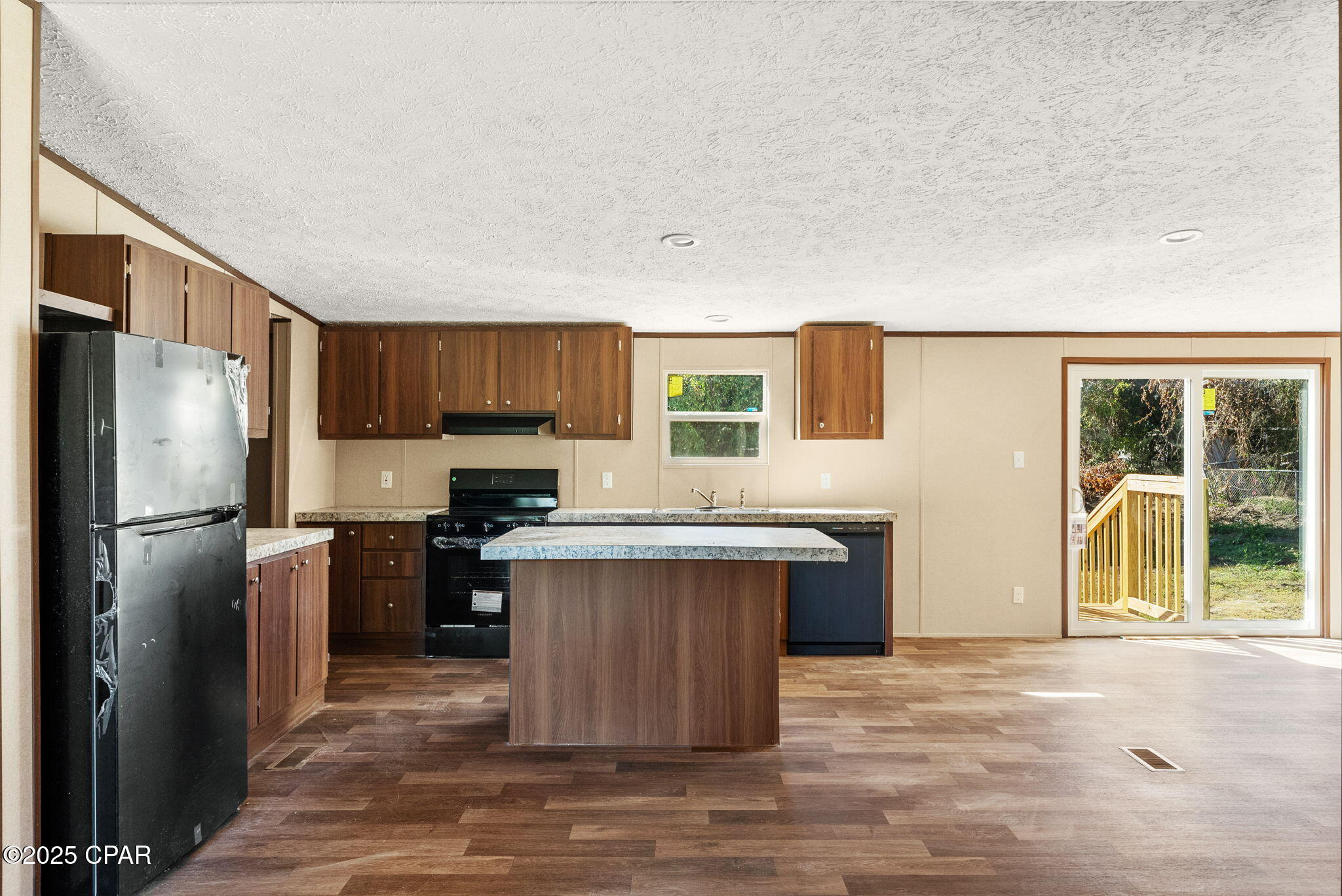 Image 8 For 219 Transmitter Road