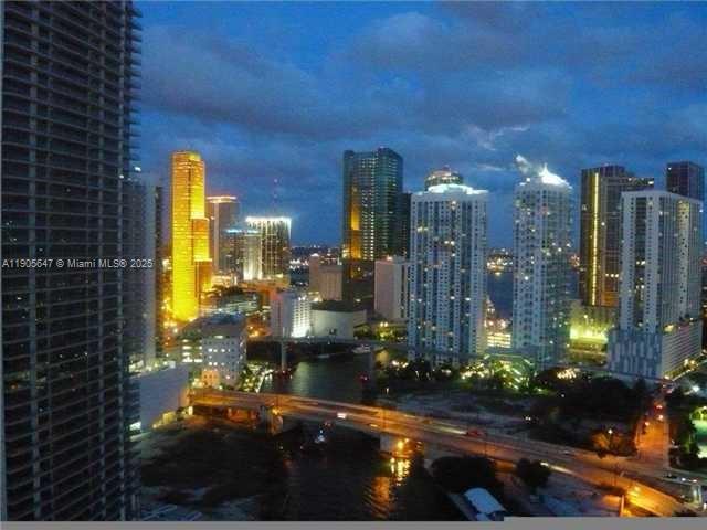 690 SW 1st Ct #PHI-01, Miami FL 33130