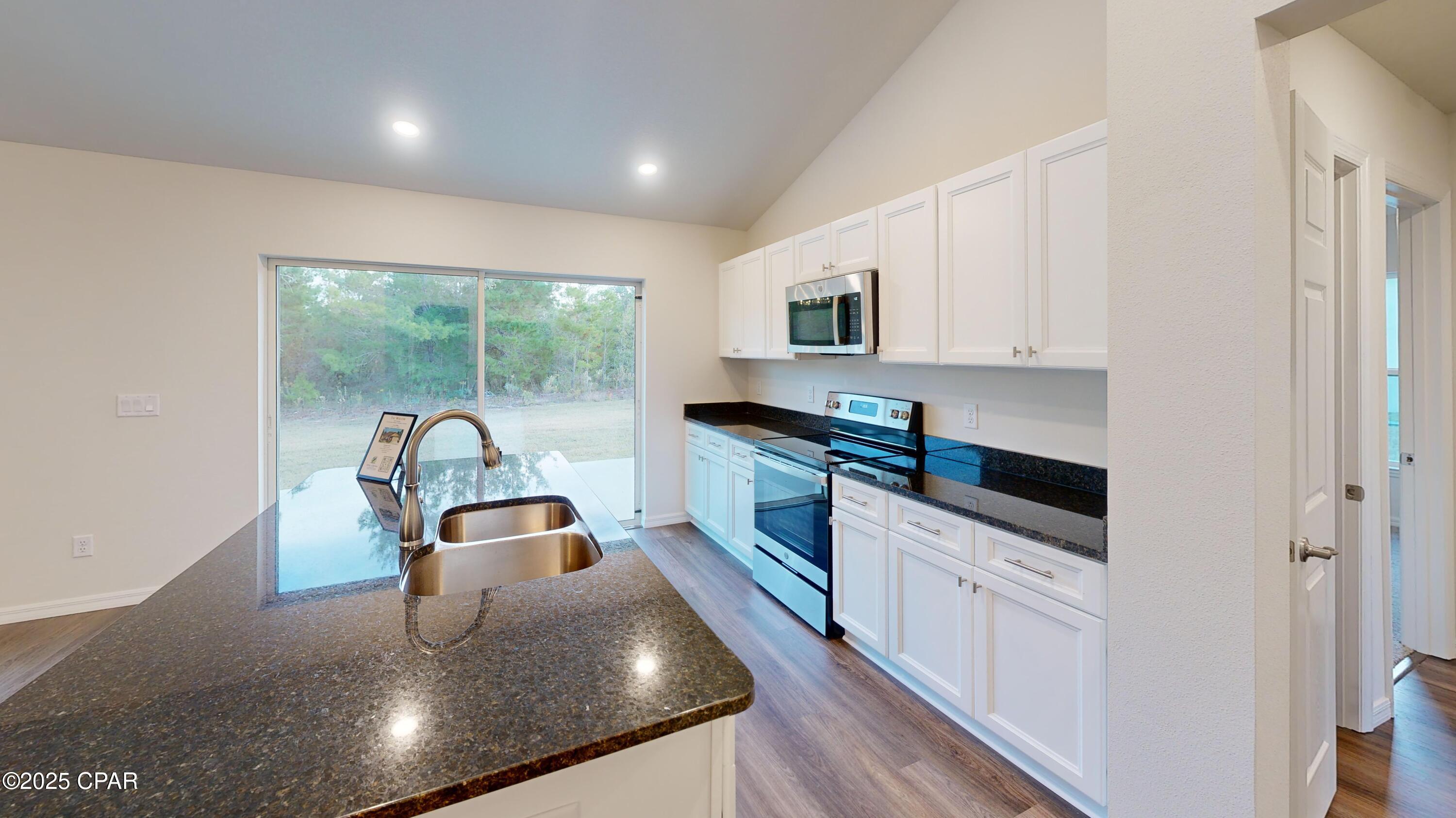 Image 18 For 2225 Chase Street