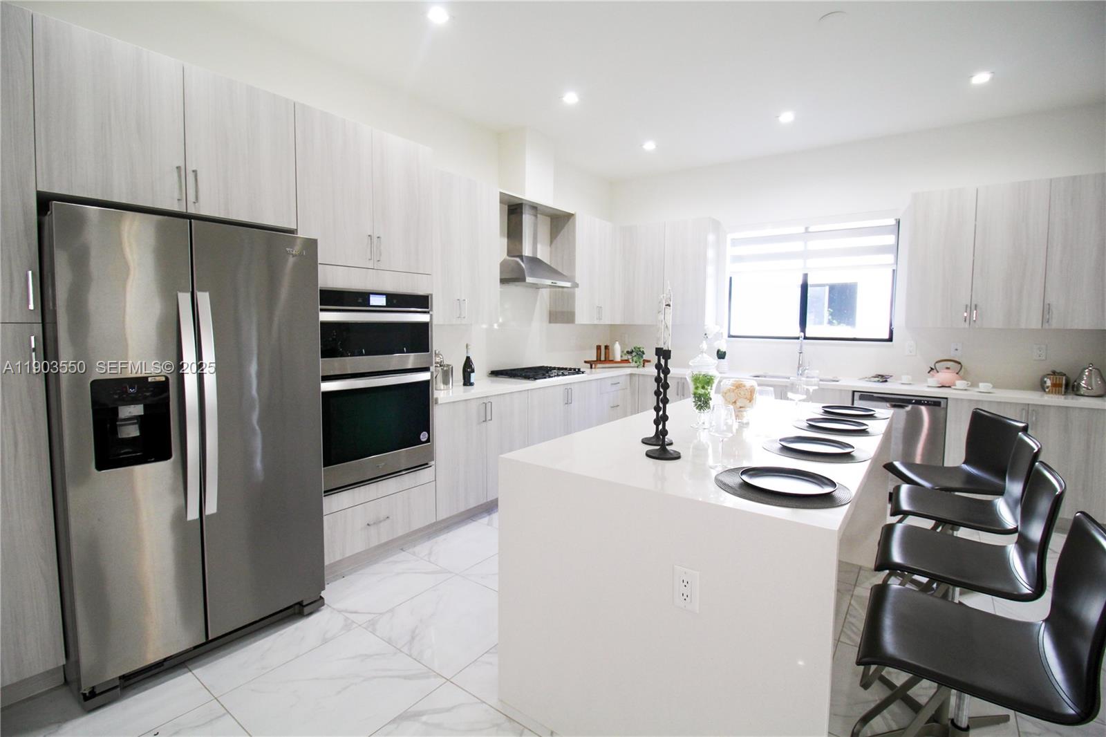 Canarias At Downtown Doral