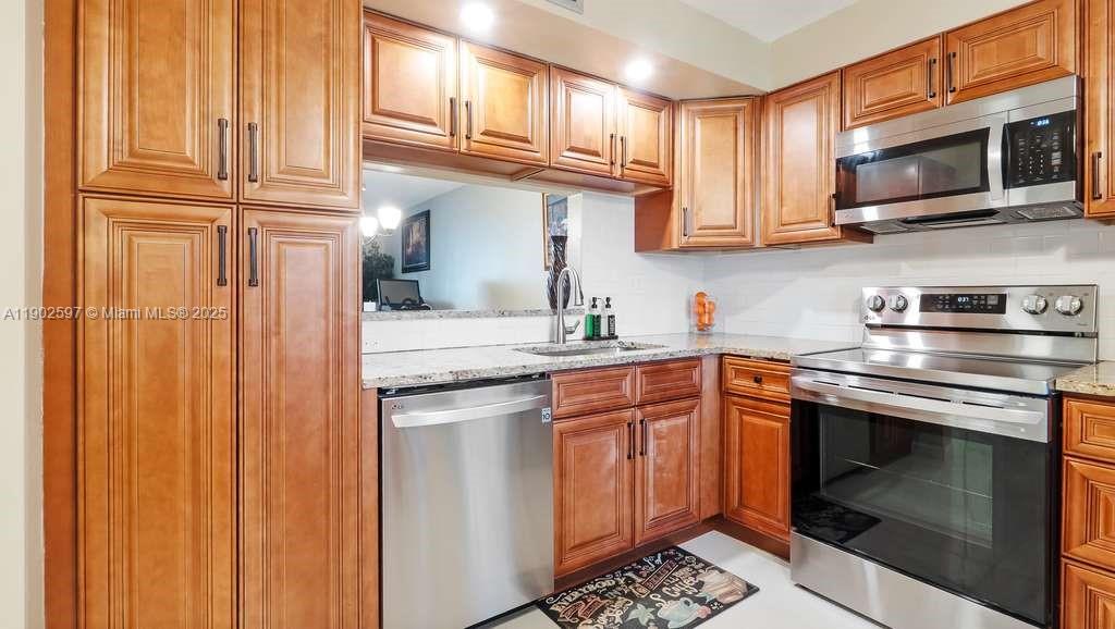 Colony Point 5 Condo