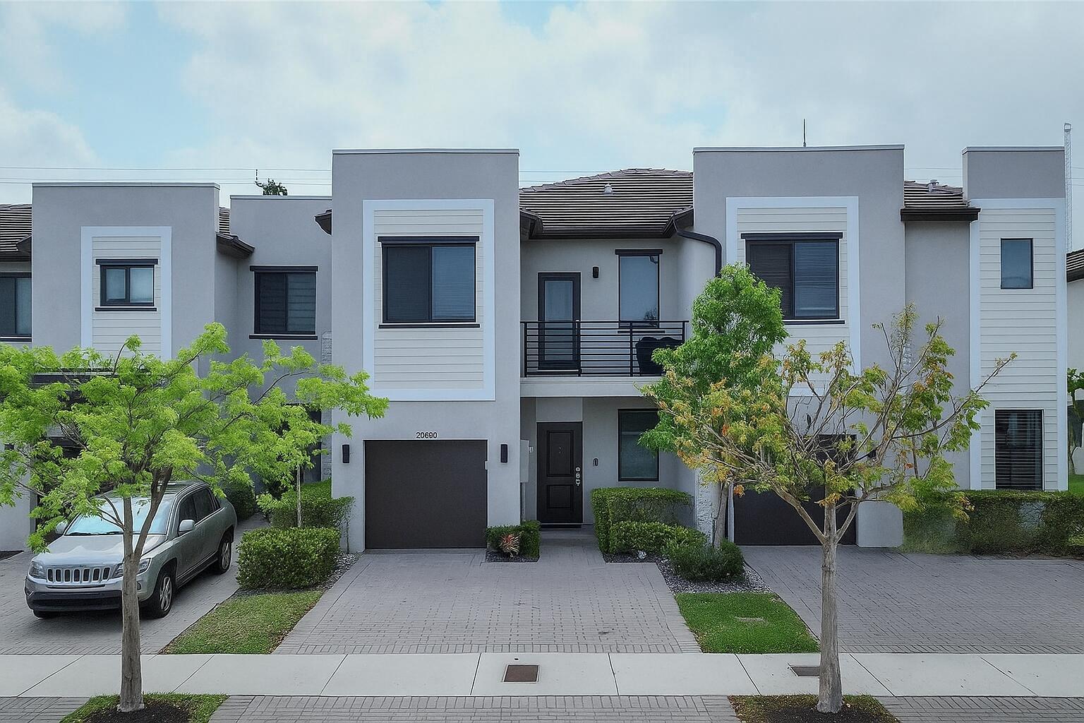 Las Ramblas At Via Ventur