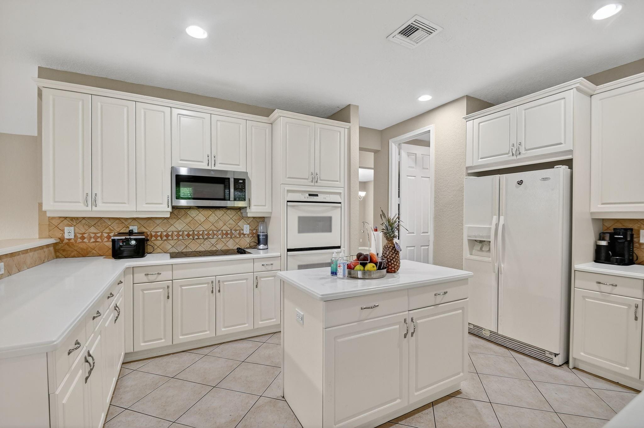 Homes for sale in Lake Worth, FL | 9393 Savannah Estates Dr, Lake Worth, FL 33467 | MLS# F10533983