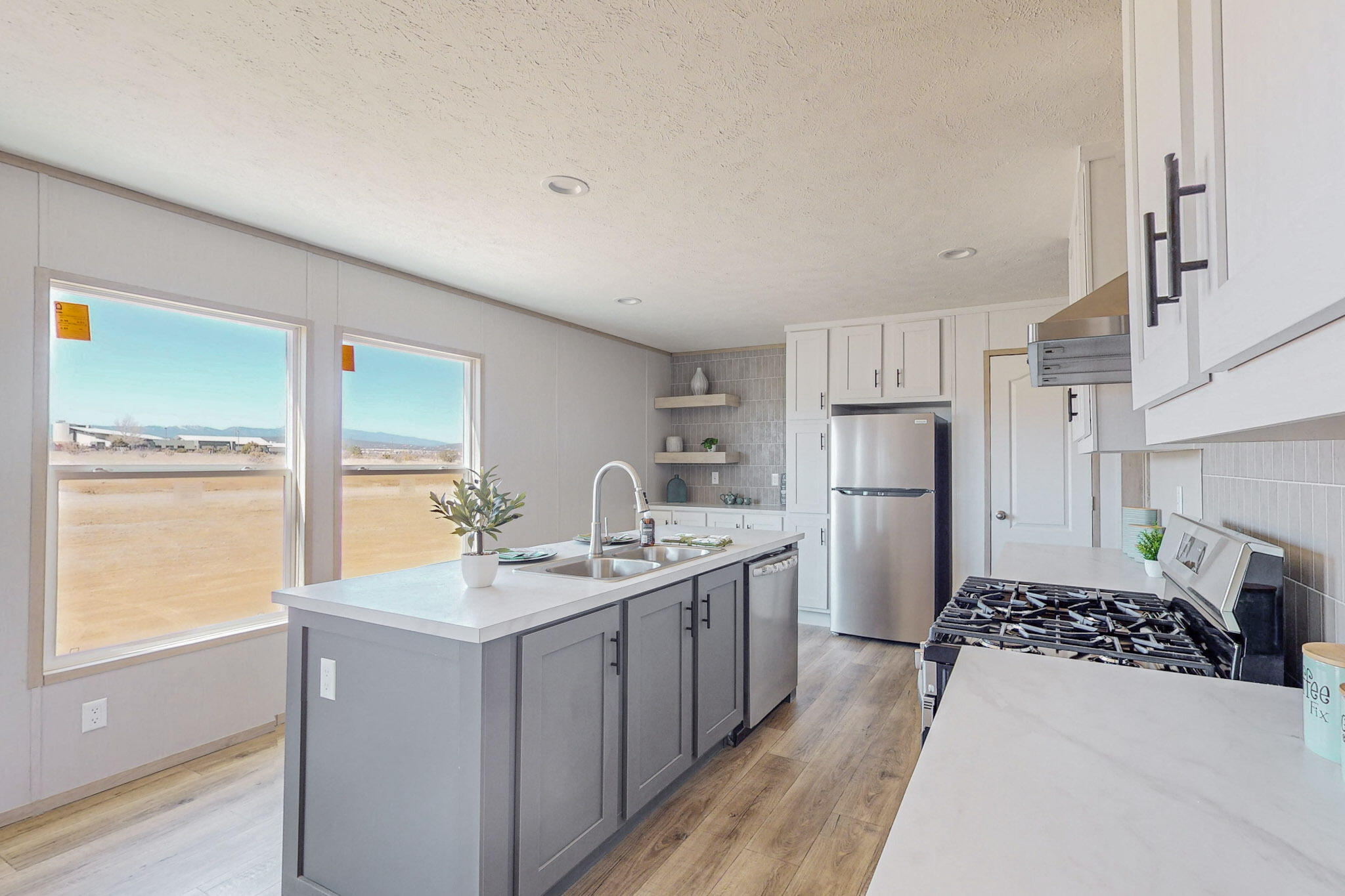 Homes for sale in Moriarty, NM | 13 Espejo Ave, Moriarty, NM 87035 | MLS# 1093762