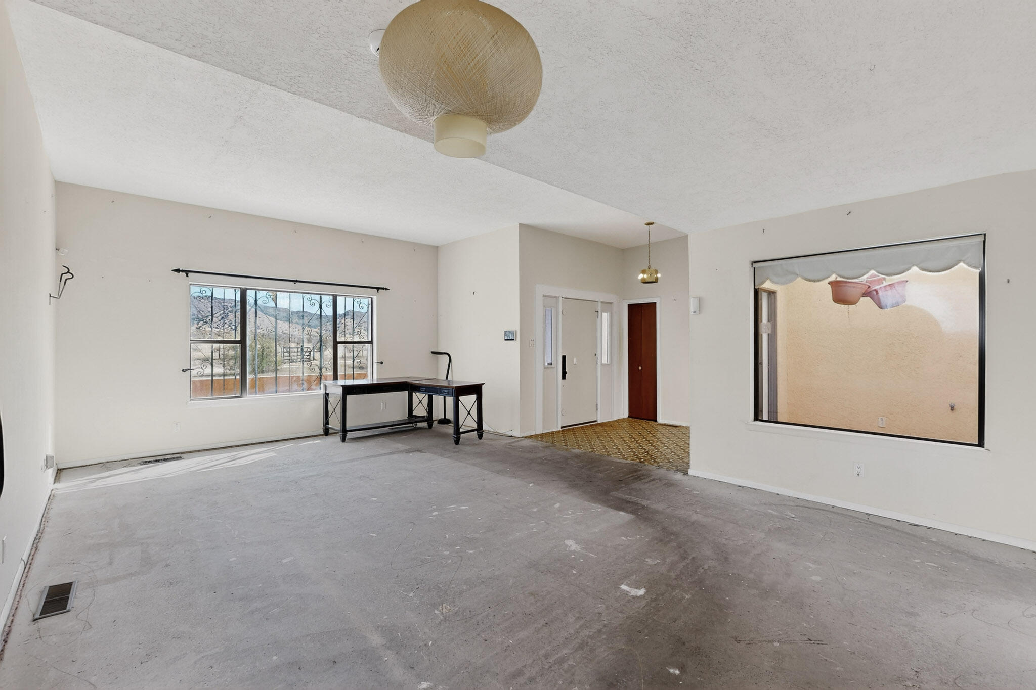 Homes for sale in Belen, NM | 51 Smoke Rise Trl, Belen, NM 87002 | MLS# 1093765