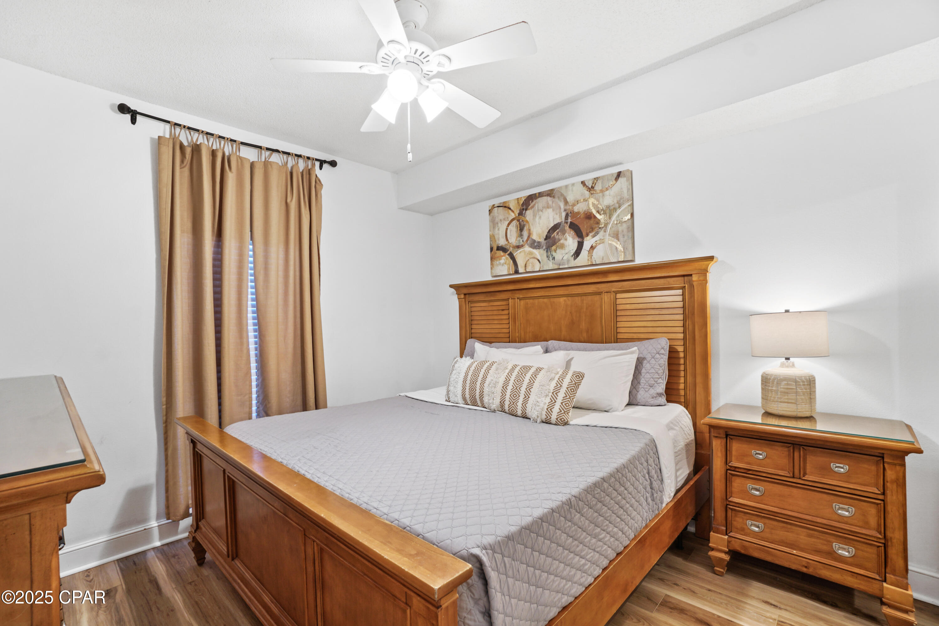 Image 15 For 10901 Front Beach Road 1-2010