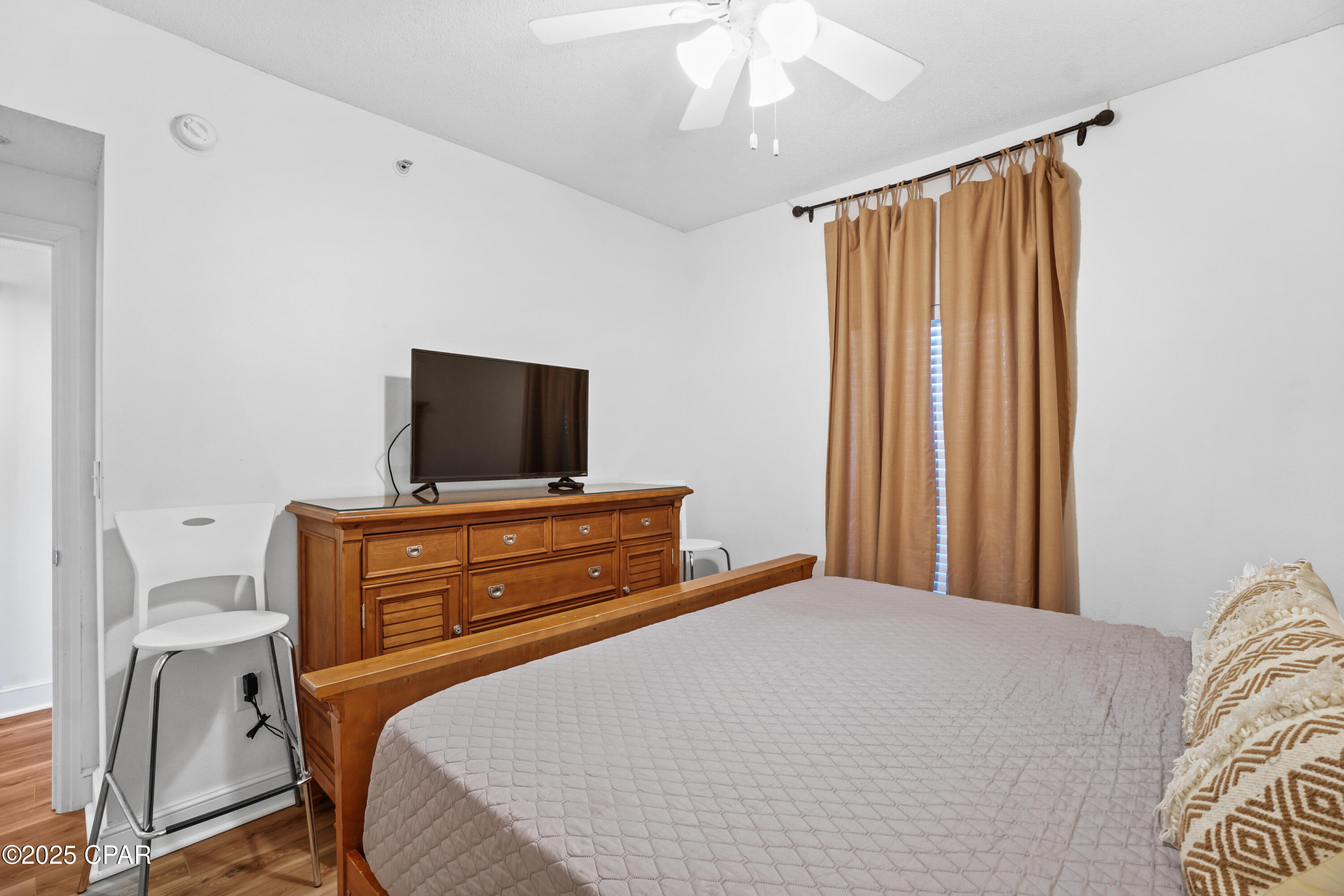 Image 16 For 10901 Front Beach Road 1-2010