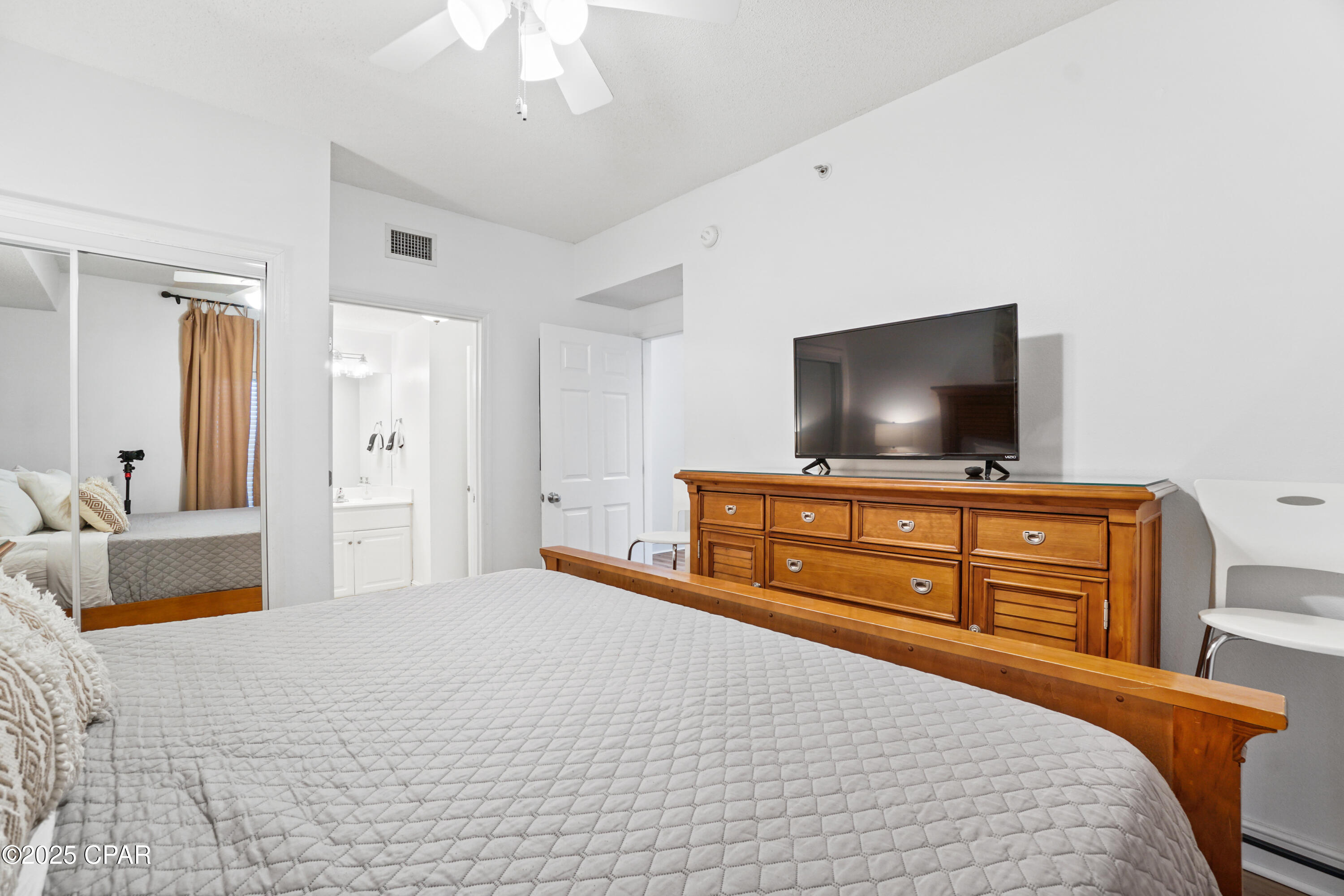 Image 18 For 10901 Front Beach Road 1-2010