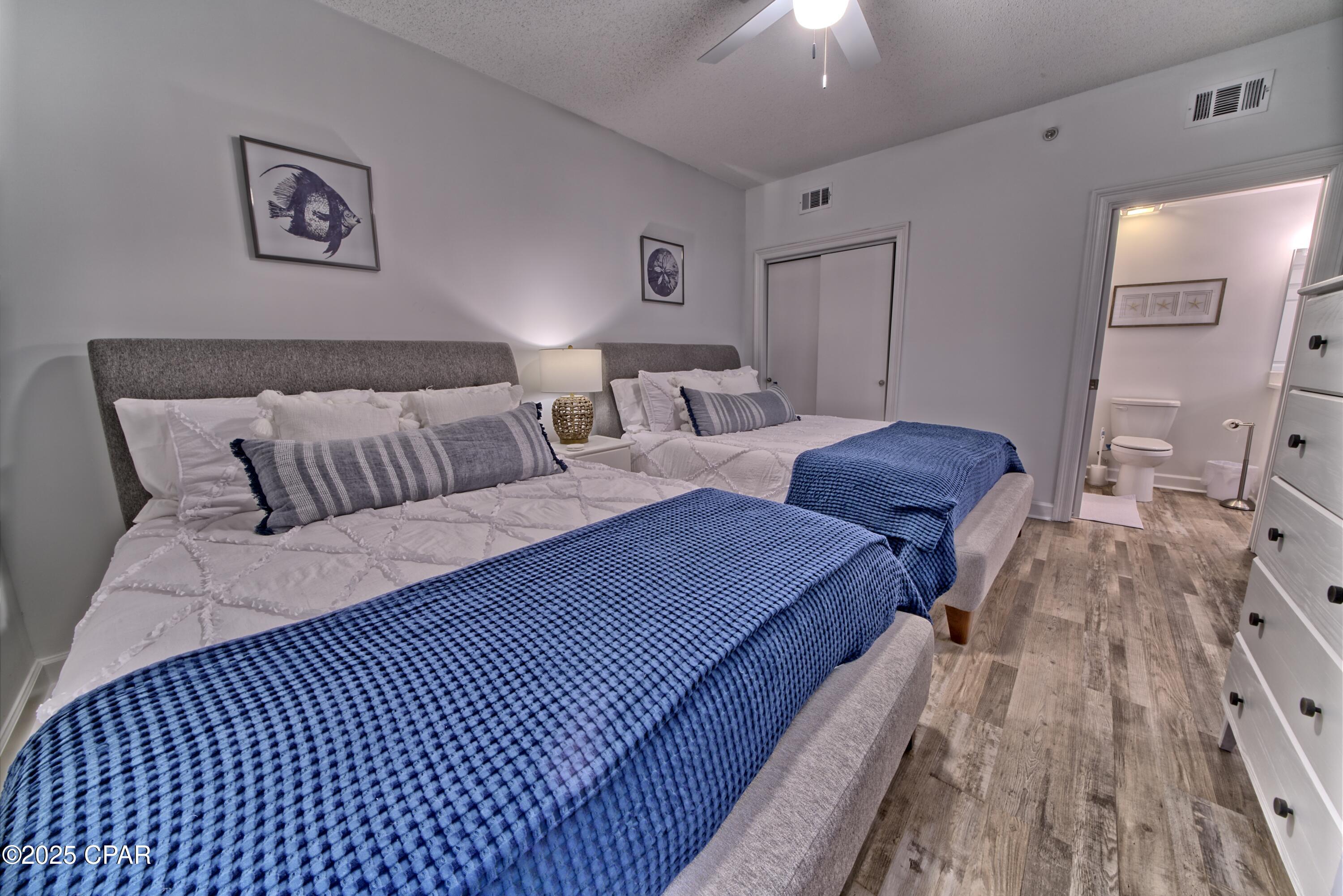 Image 17 For 9450 Thomas Drive  1410b