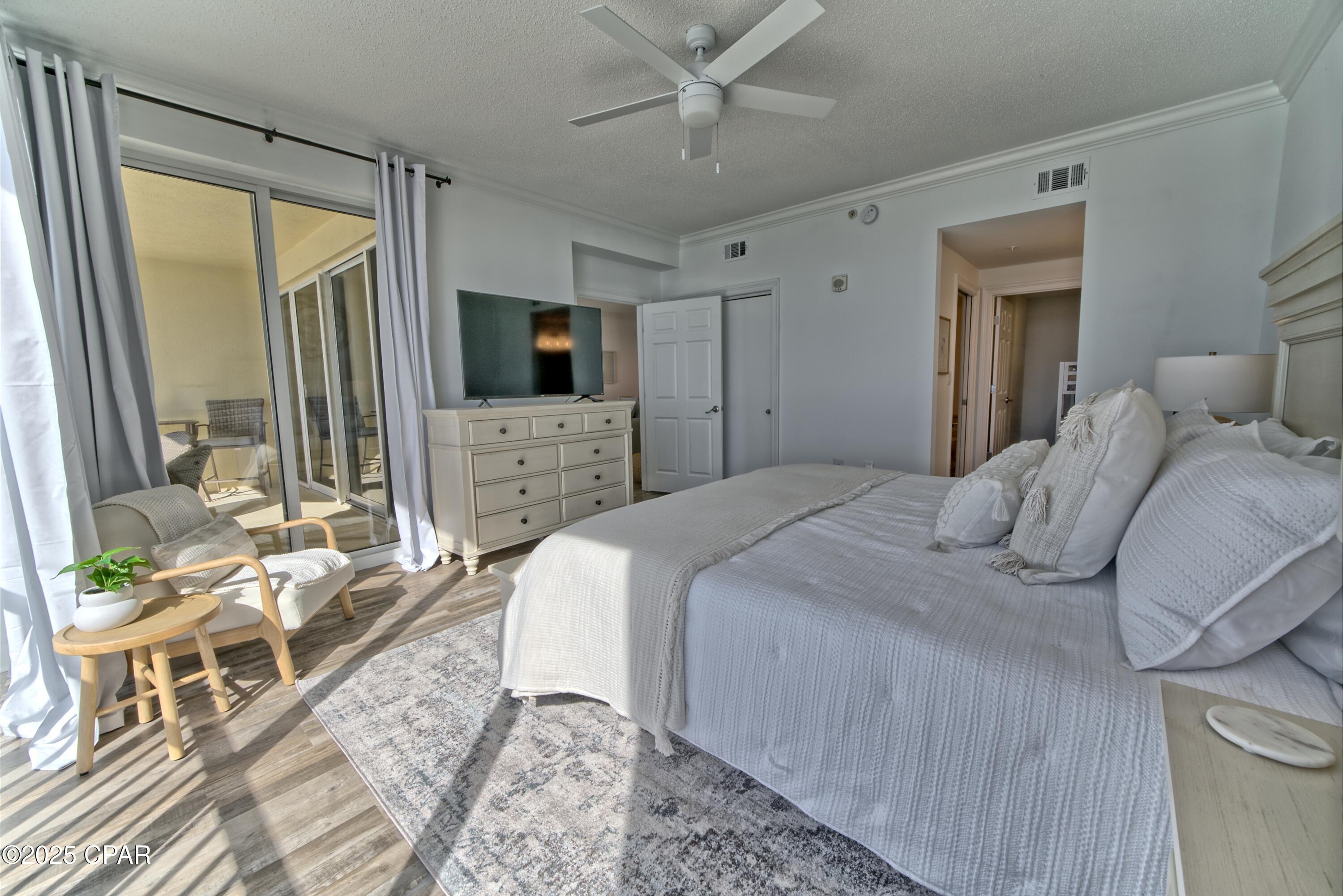 Image 23 For 9450 Thomas Drive  1410b