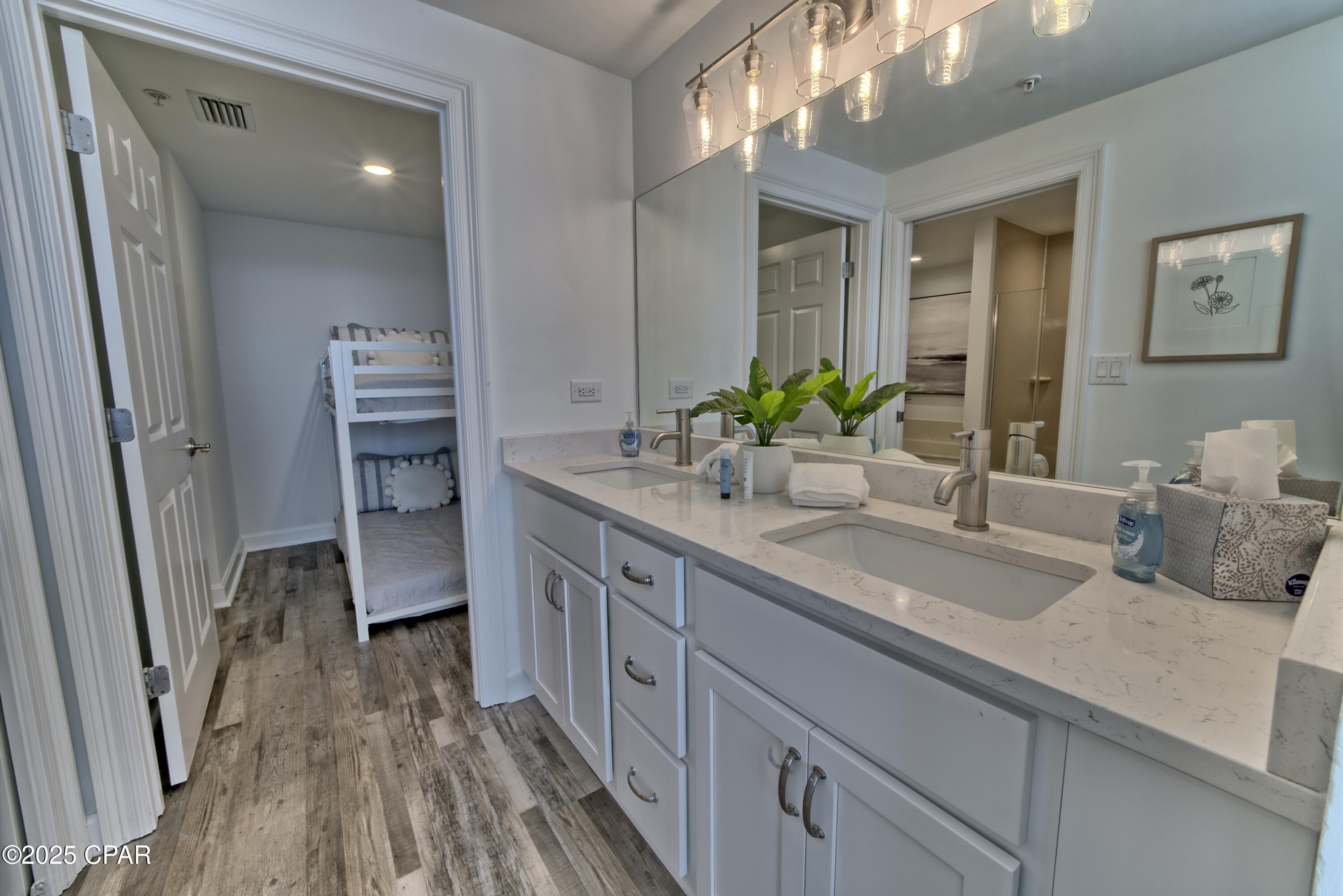 Image 24 For 9450 Thomas Drive  1410b