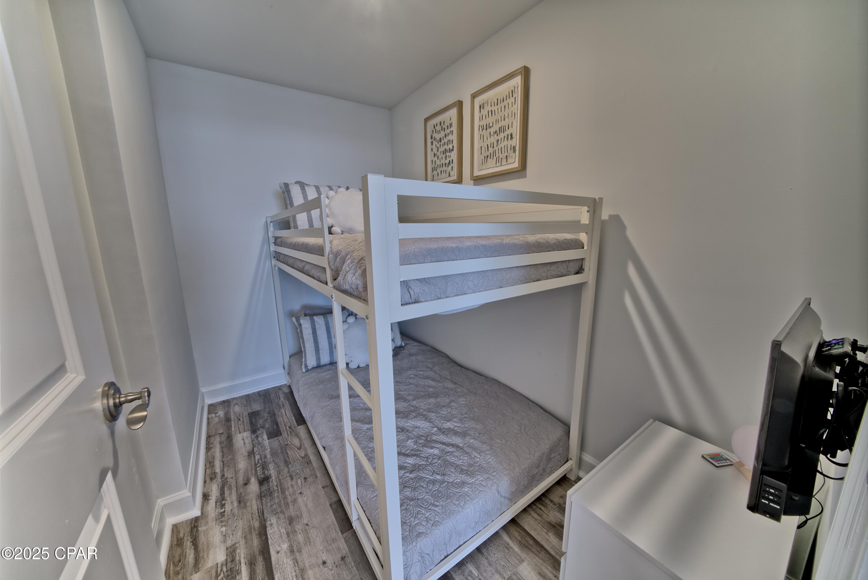 Image 26 For 9450 Thomas Drive  1410b