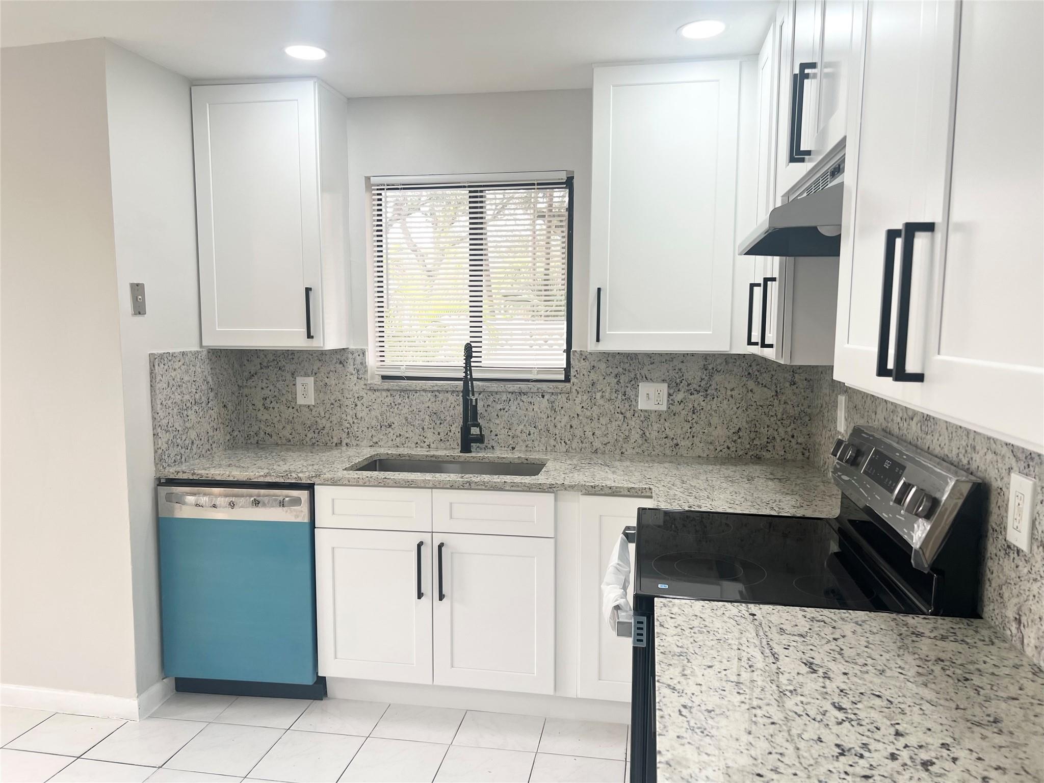 Homes for sale in Coral Springs, FL | 11530-32 Nw 43Rd St, Coral Springs, FL 33065 | MLS# F10534388